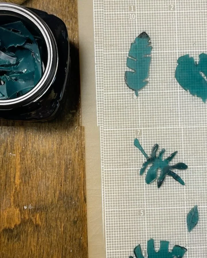 In a week and a half I&rsquo;ll be hosting workshops at both @shoptansyla and @artimebarro and am sooo excited!!! Spots still available for both wax pendant making @shoptansyla 8/23 and intro to metalsmithing @artimebarro 8/24!
Links in my bio!

#han