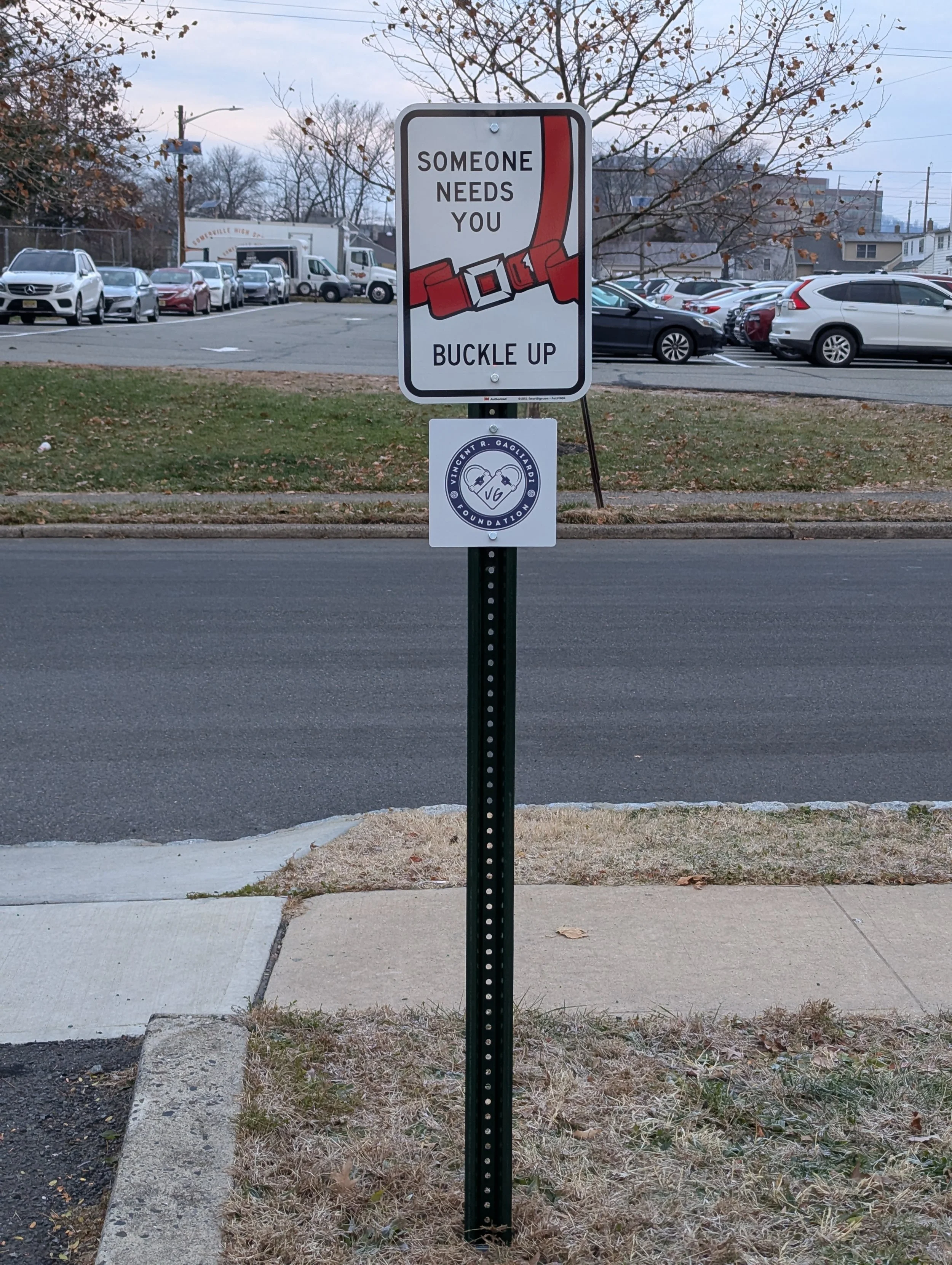 New seat belt reminder sign