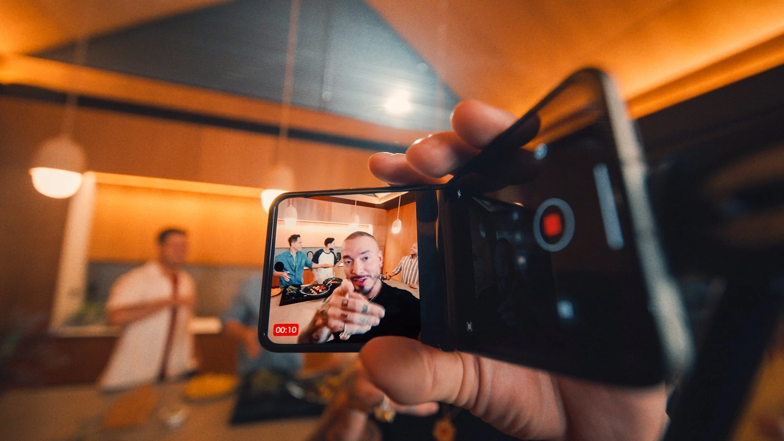 Moto_Balvin_1.41.1_r0.jpg
