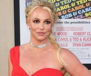 #BritneySpears has been charged with driving under the influence, but will be offered the "wet reckless" plea, reserved for people with no DUI history, low blood alcohol level, and where there was no crash or injury.

Get the Live 365 App a