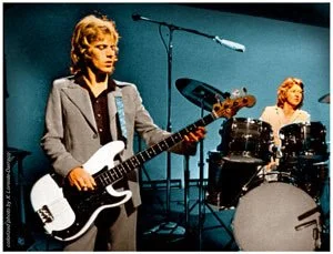 #IanHampton, bass player for classic rock group #Sparks has died at 79. He was unwell for some time and was being cared for in a hospital since February, according to a statement by his son-in-law 

Get the Live 365 App and search out &lsquo;Pop Soul