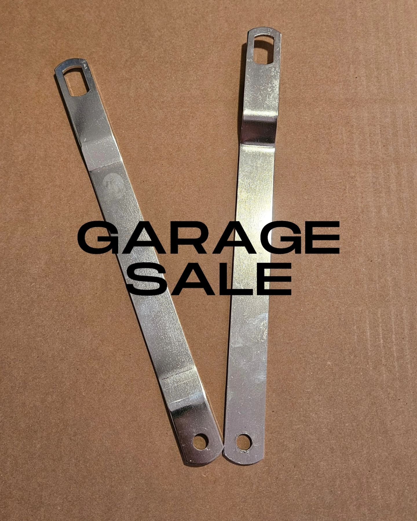 Check out these nickel plated FSJ truck tailgate straps a customer returned! These were plated by the customer and returned for wagon tailgate straps. Grab them from the Garage Sale section before they're gone!

Johnsonproductionjp.com 

#FullSizeJee