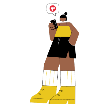 Persona con bastón, usando ropa amarilla y calcetas blancas con rayas, con teléfono y aviso de notificación.
