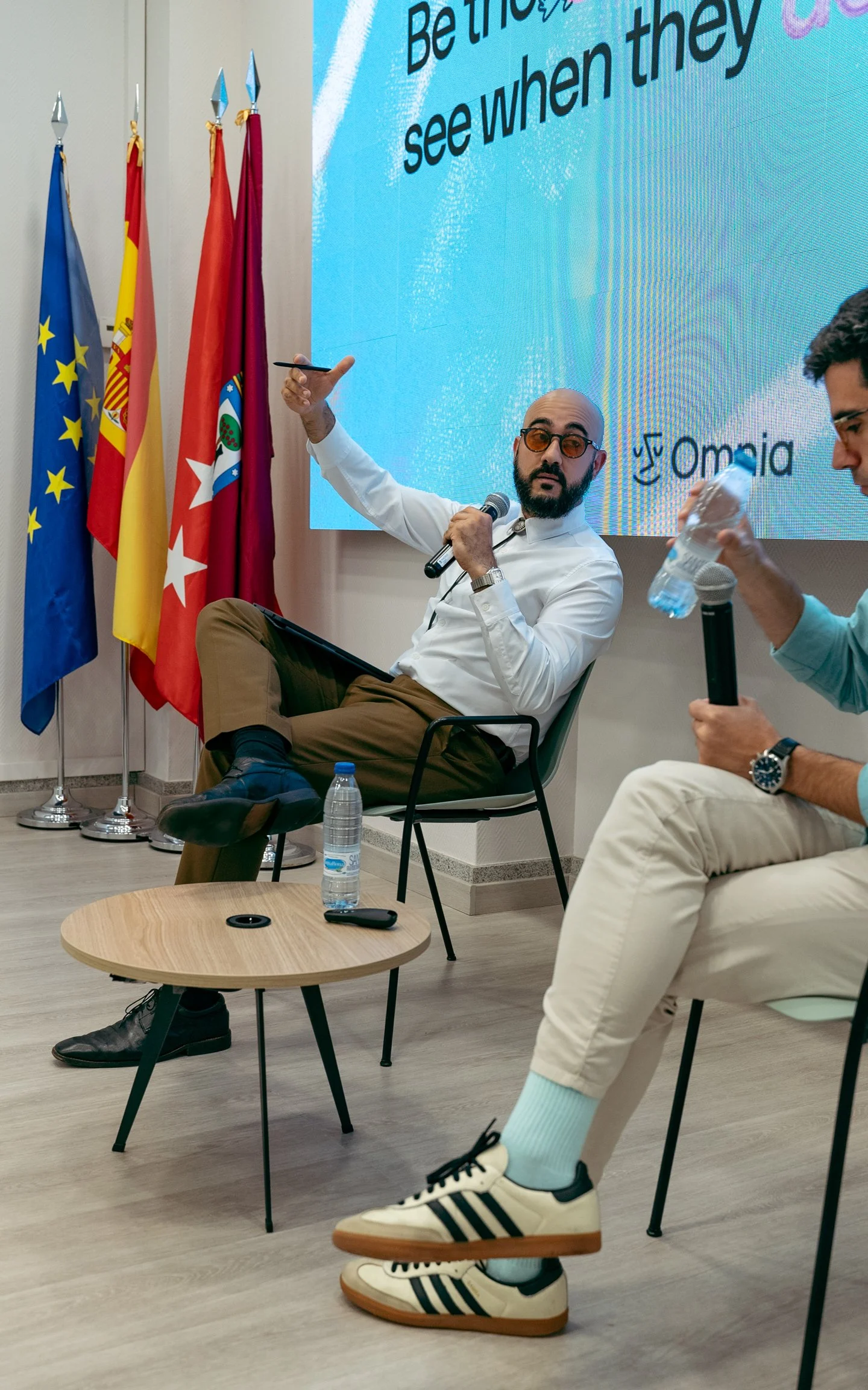 Conferencia de especialistas de SEO a GEO en Madrid.