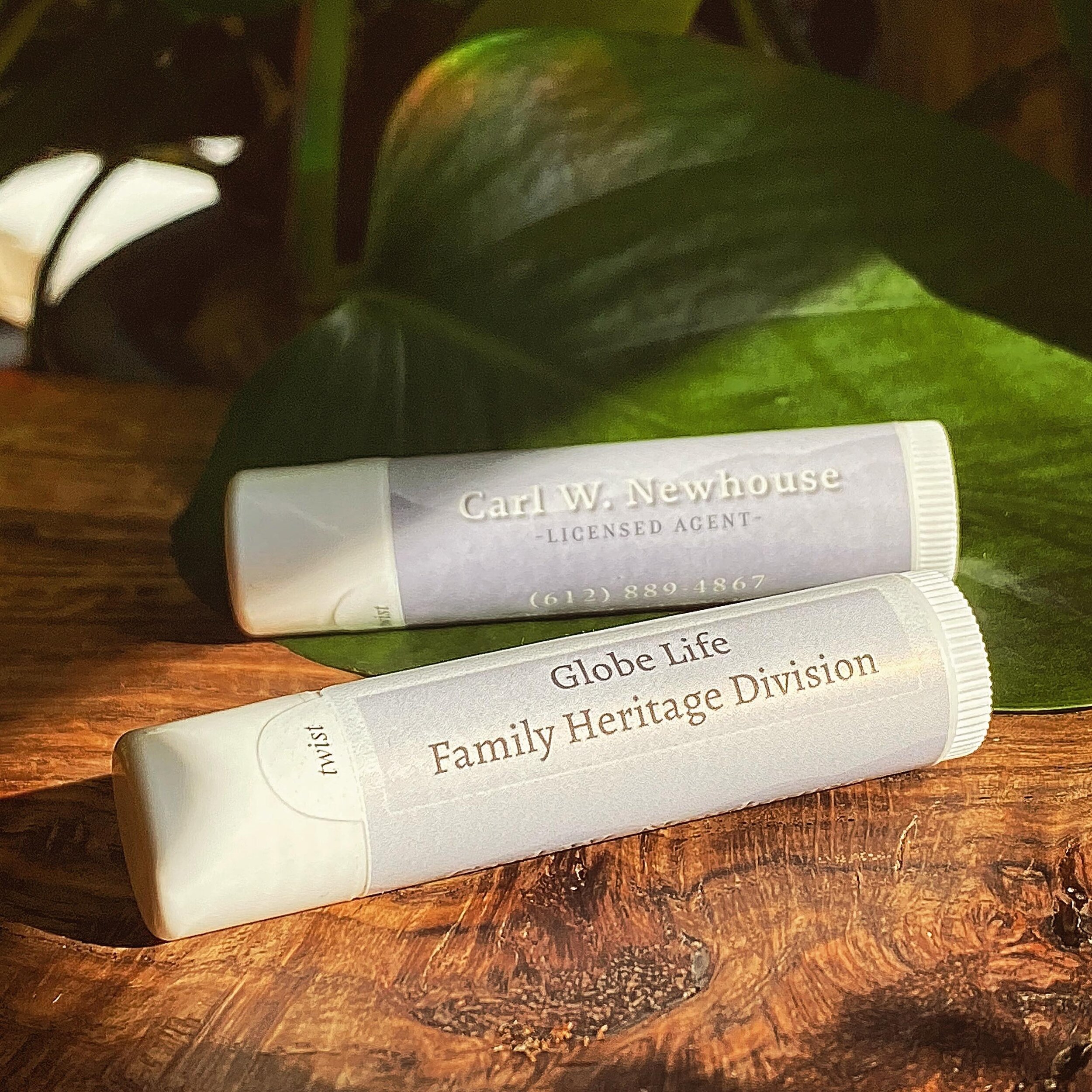 A better kind of business card ✨
&bull;
&bull;
&bull;
&bull;

#smallbusiness #lipbalm #privatelabel #allnatural #safeskincare #privatelabel #wisconsinsmallbusiness #womenowned #eauclaire #womenownedbusiness #intaca #advertising #abc #somethingspecial
