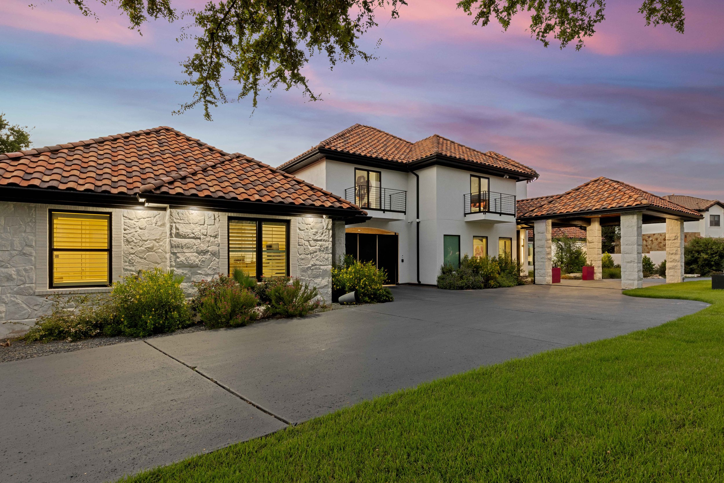 068_Welton Cliff V2.jpg