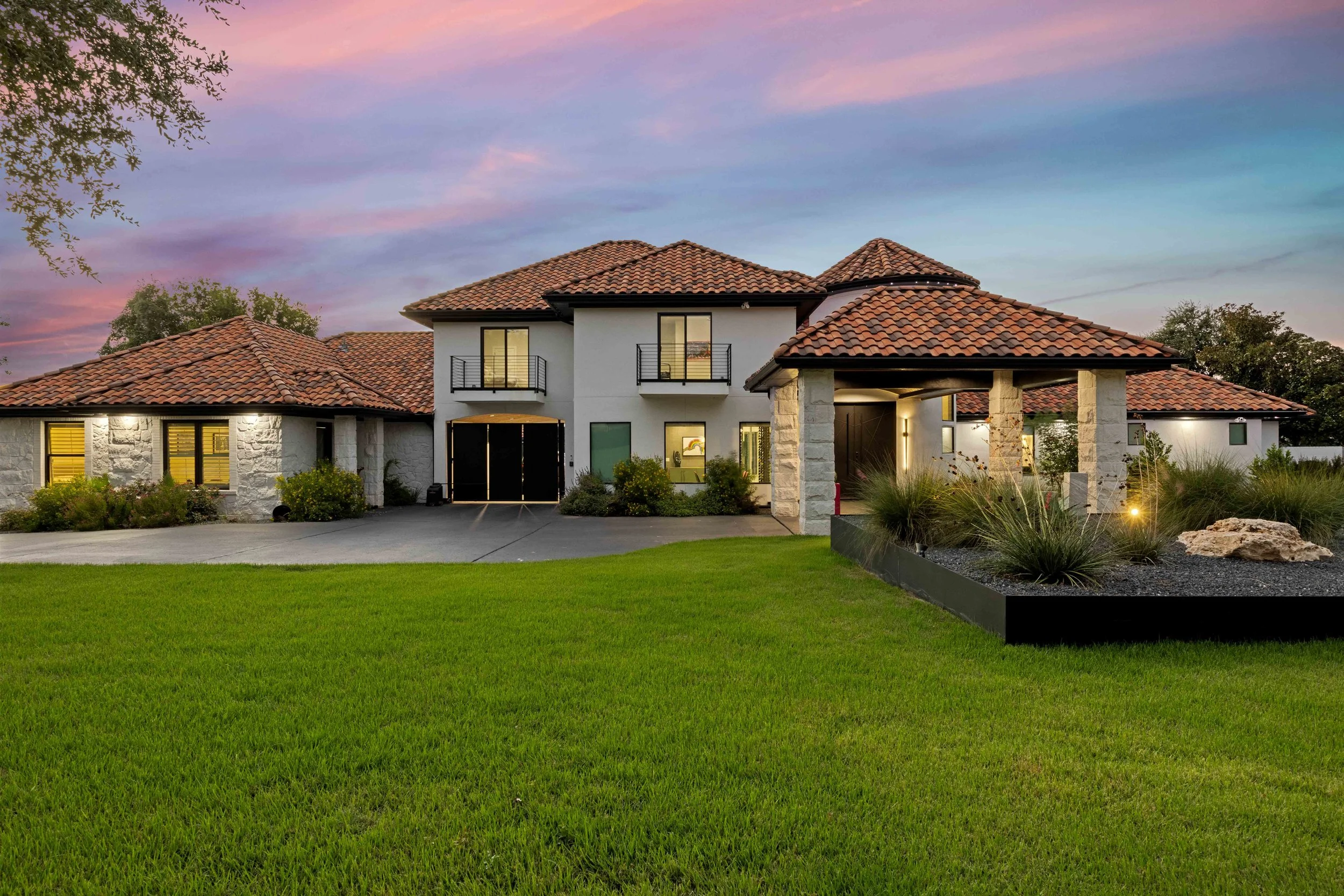 069_Welton Cliff V2.jpg