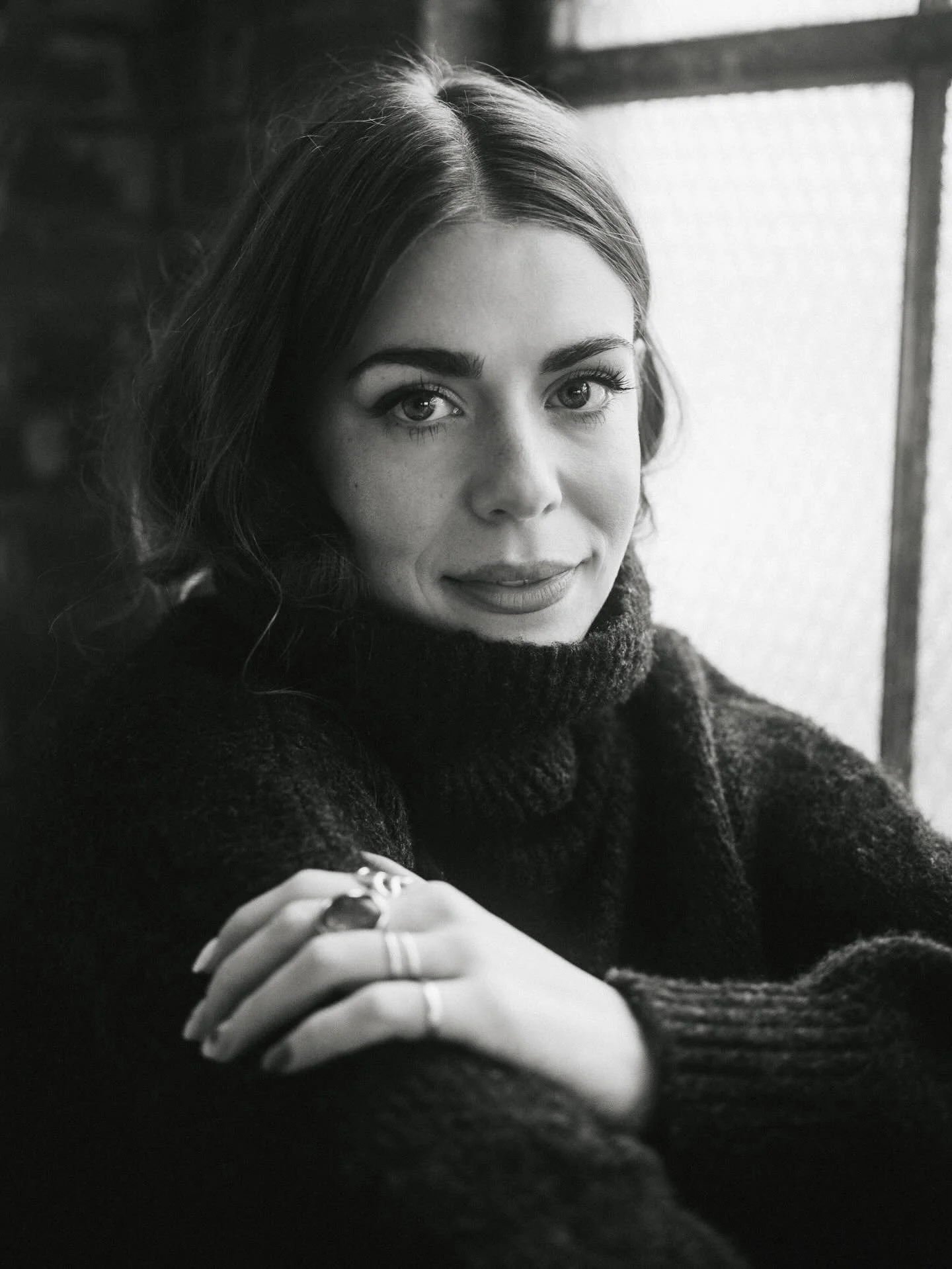 Charlotte &bull; 2025
.
A few of my favourite shots from @charlotte_dennis&rsquo;s birthday shoot 💕 A lovely way to close out the year. 
.
.
.
#bnwportraiture #actorportrait
#torontoportraitphotographer #madeintoronto 
#blackandwhiteportrait