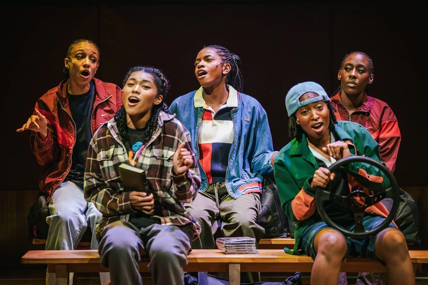 Stills from Crow&rsquo;s Theatre &amp; Obsidian Theatre&rsquo;s FLEX 🏀 
.
Every element of this show was stunning and a joy to shoot. Final performances this weekend! 
.
.
.
#flexplay #crowstheatre #obsidiantheatre #globeandmailcriticspick #torontot