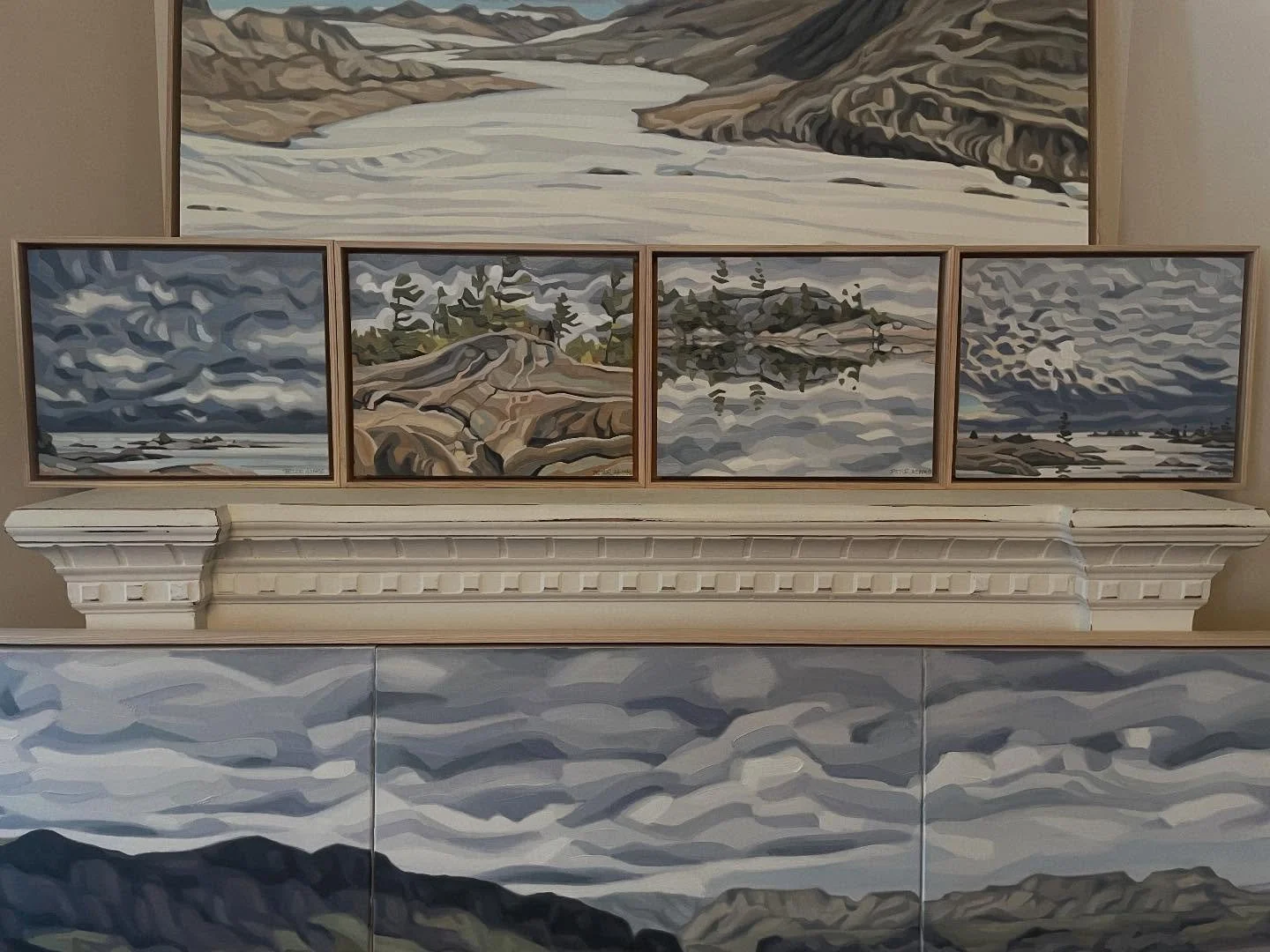 Had to clear space around the fireplace! 🎄🎄🎄 Took these recent paintings down to @gallerylagom yesterday. #swipeleft⬅️⬅️