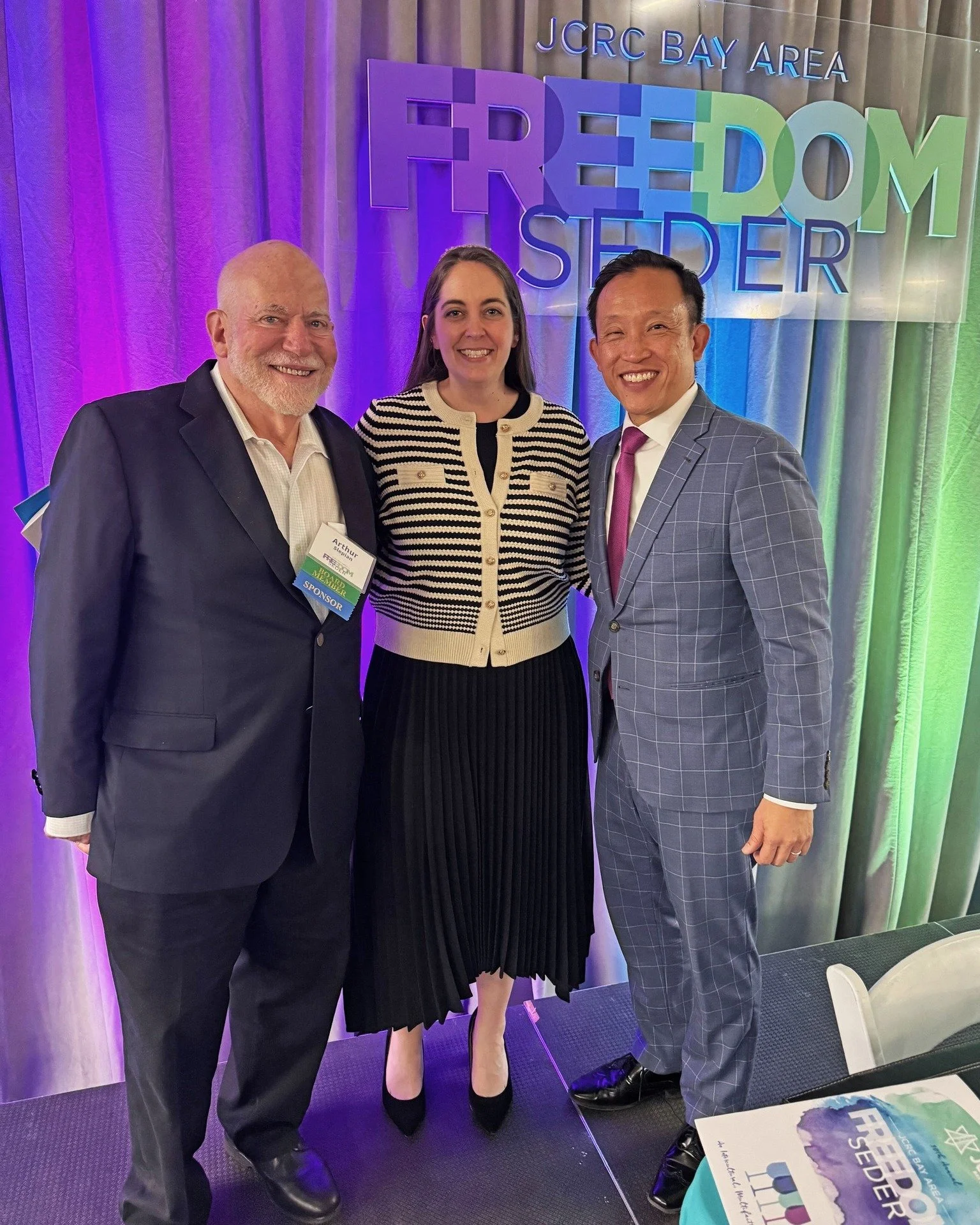 We're proud to have had our Rabbi co-lead the Annual @sfjcrc Freedom Seder along with City Attorney @davidchiu.sf. They had a great time!

(Joined in this photo by JCRC Board President, Arthur Slepian @arthurs1955)