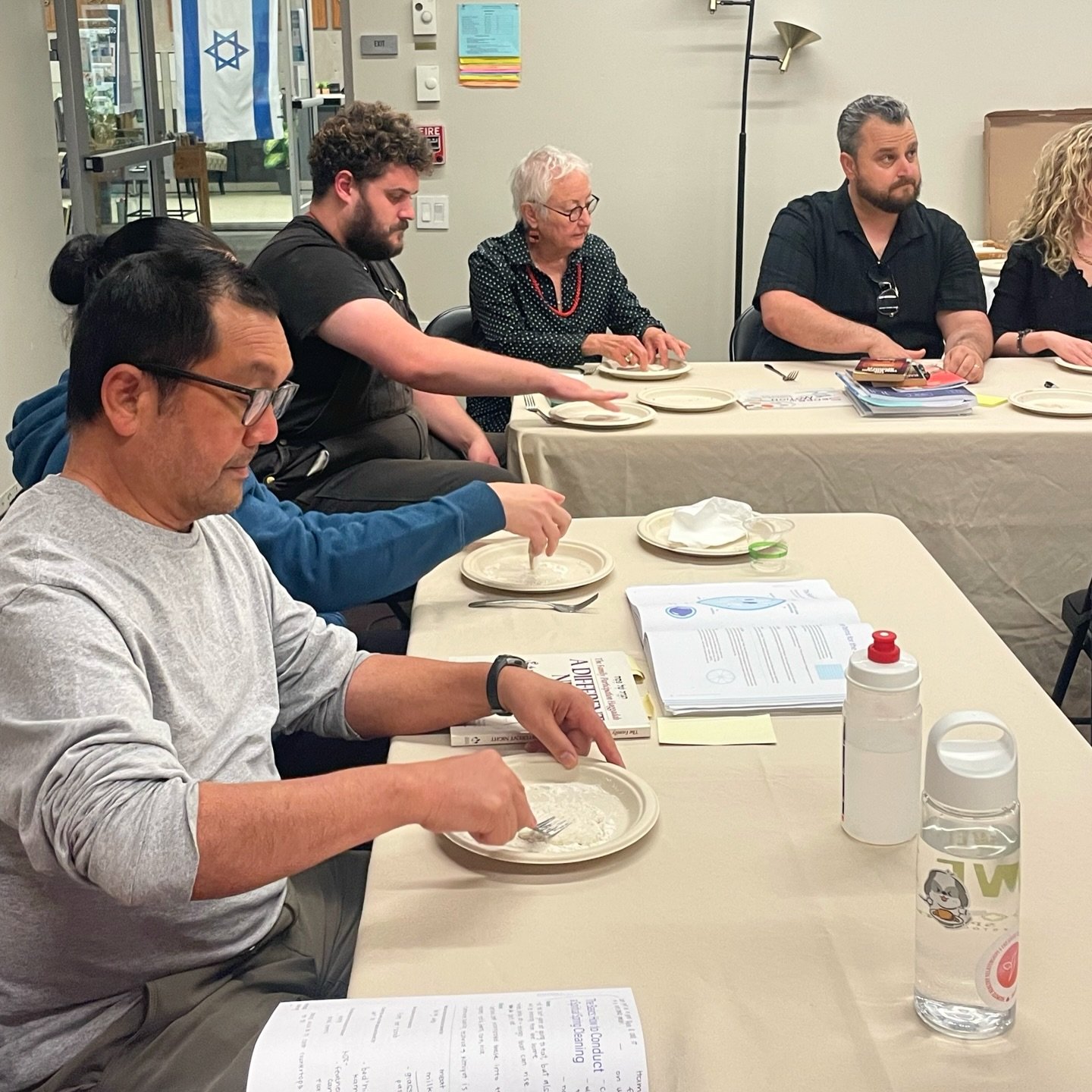 The Jews for Hot Cocoa taught the Intro to Judaism class about Passover, which included a matzah-making experience! Yasher Koach Jews for Hot Cocoa and Chag Pesach Sameach to all 💙