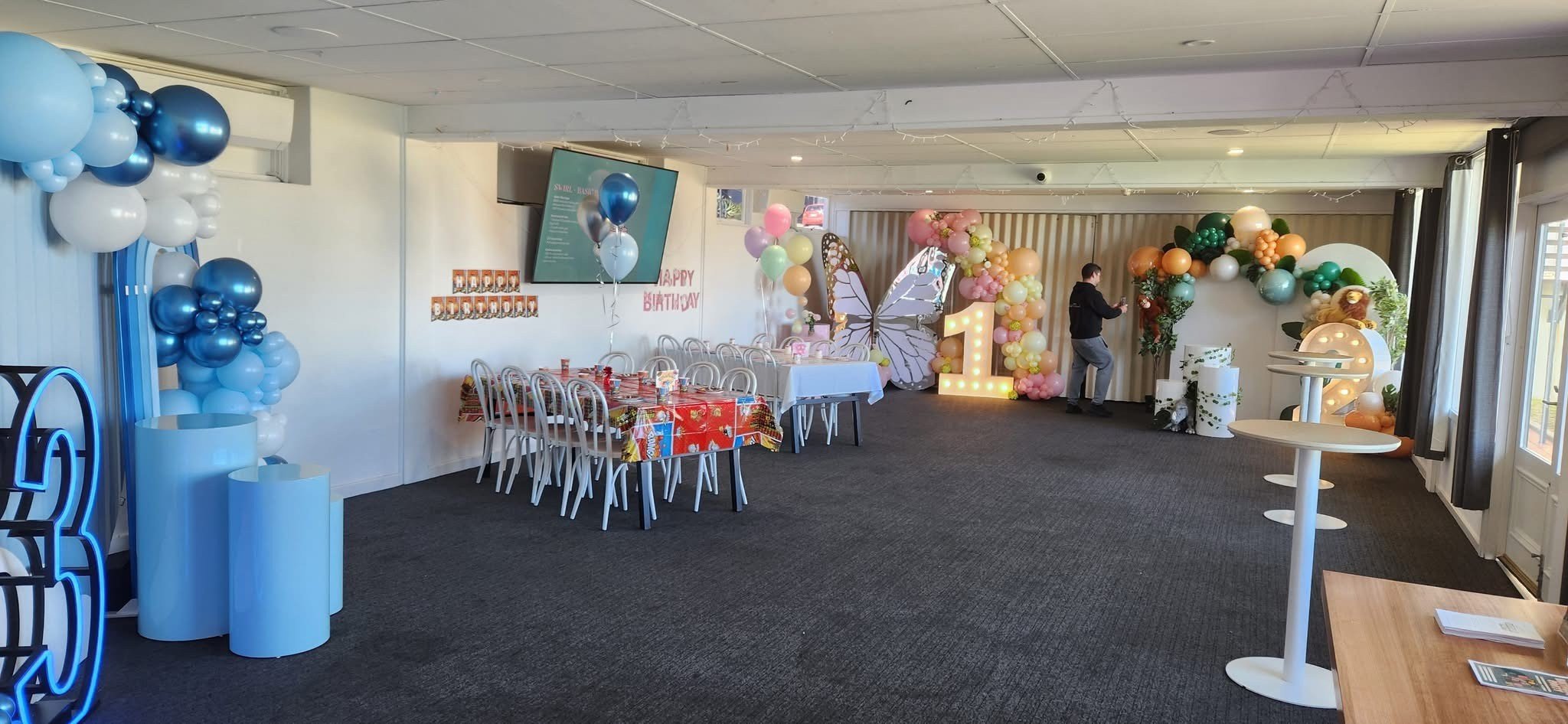 Function Room Kids Party Set Up.jpg