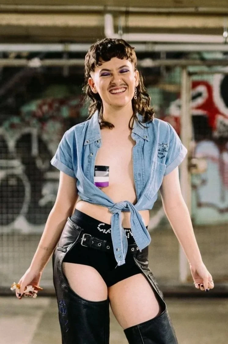 🐣 APRIL: GAVIN UP