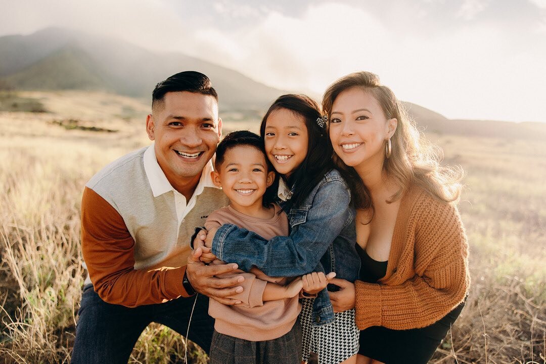 Another family I've watched grow over the years. It started with Eileen and Charles engagement, wedding, and now here with their yearly family portraits. The reason I love what I do 🥰
.​​​​​​​​
.​​​​​​​​
.​​​​​​​​
.​​​​​​​​
.​​​​​​​​
#hawaiifamilyph