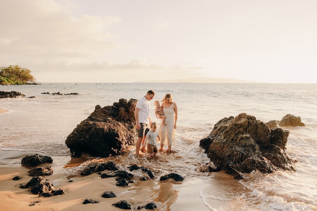 My second shoot with this amazing family. Check back for my next post to see a shot from our first shoot! 
.​​​​​​​​
.​​​​​​​​
.​​​​​​​​
.​​​​​​​​
.​​​​​​​​
shot on behalf of @flytographer
#hawaiifamilyphotos #mauifamilyphotographer #mauifamilyphotos