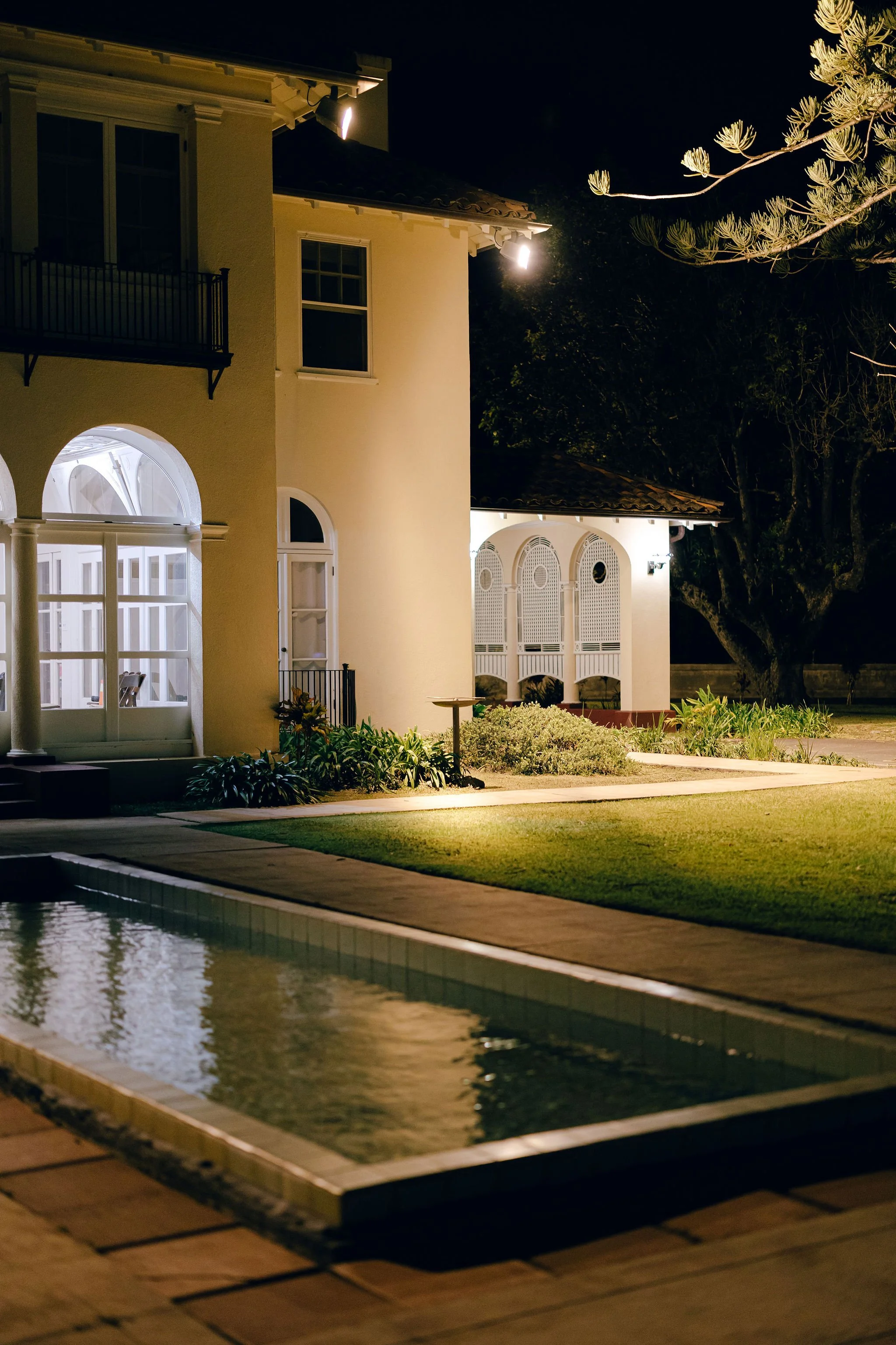hui-noeau-visual-arts-center-reflecting-pool-at-night.jpg