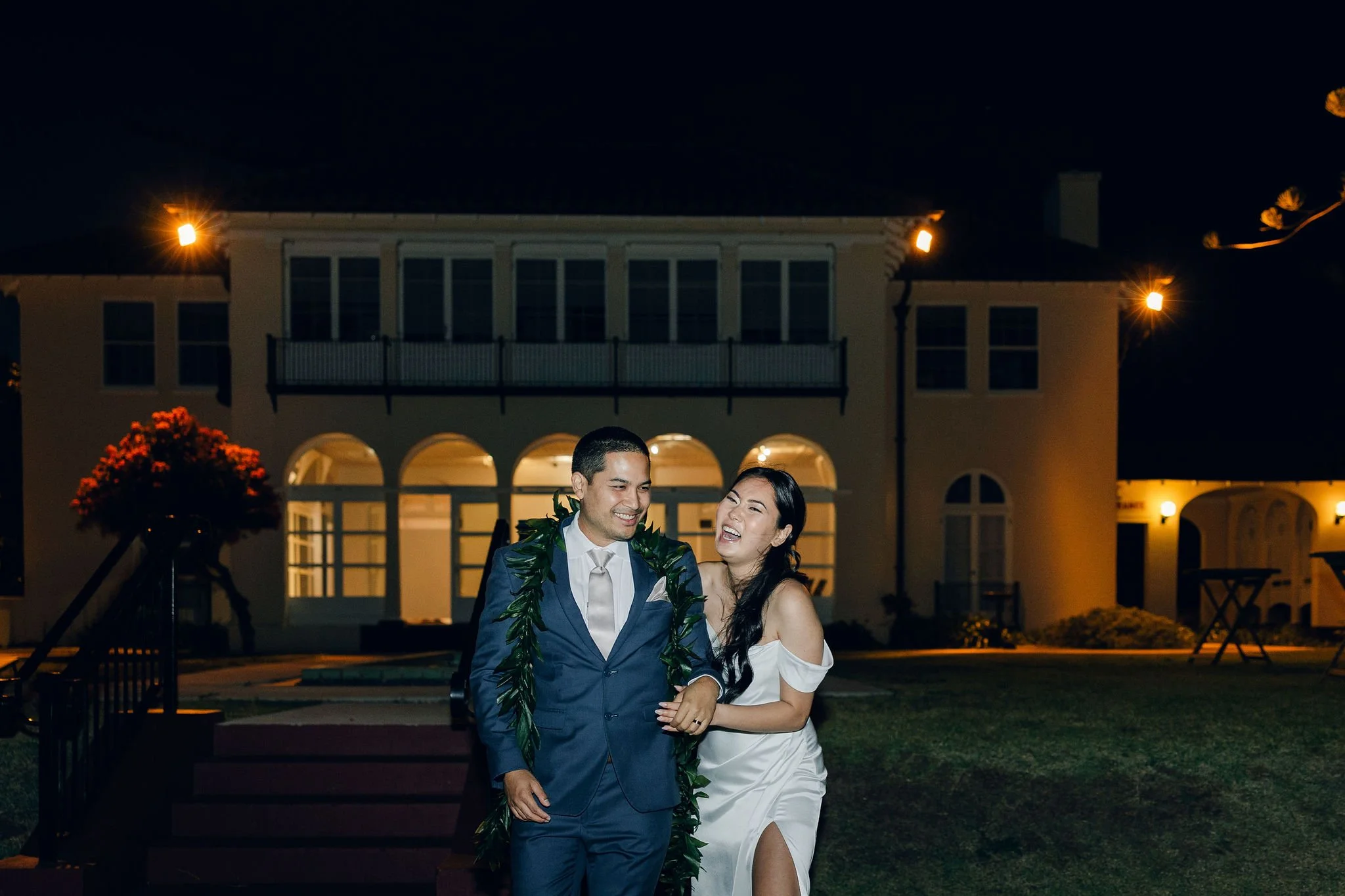 hui-noeau-visual-arts-center-newlyweds-night-portrait.jpg