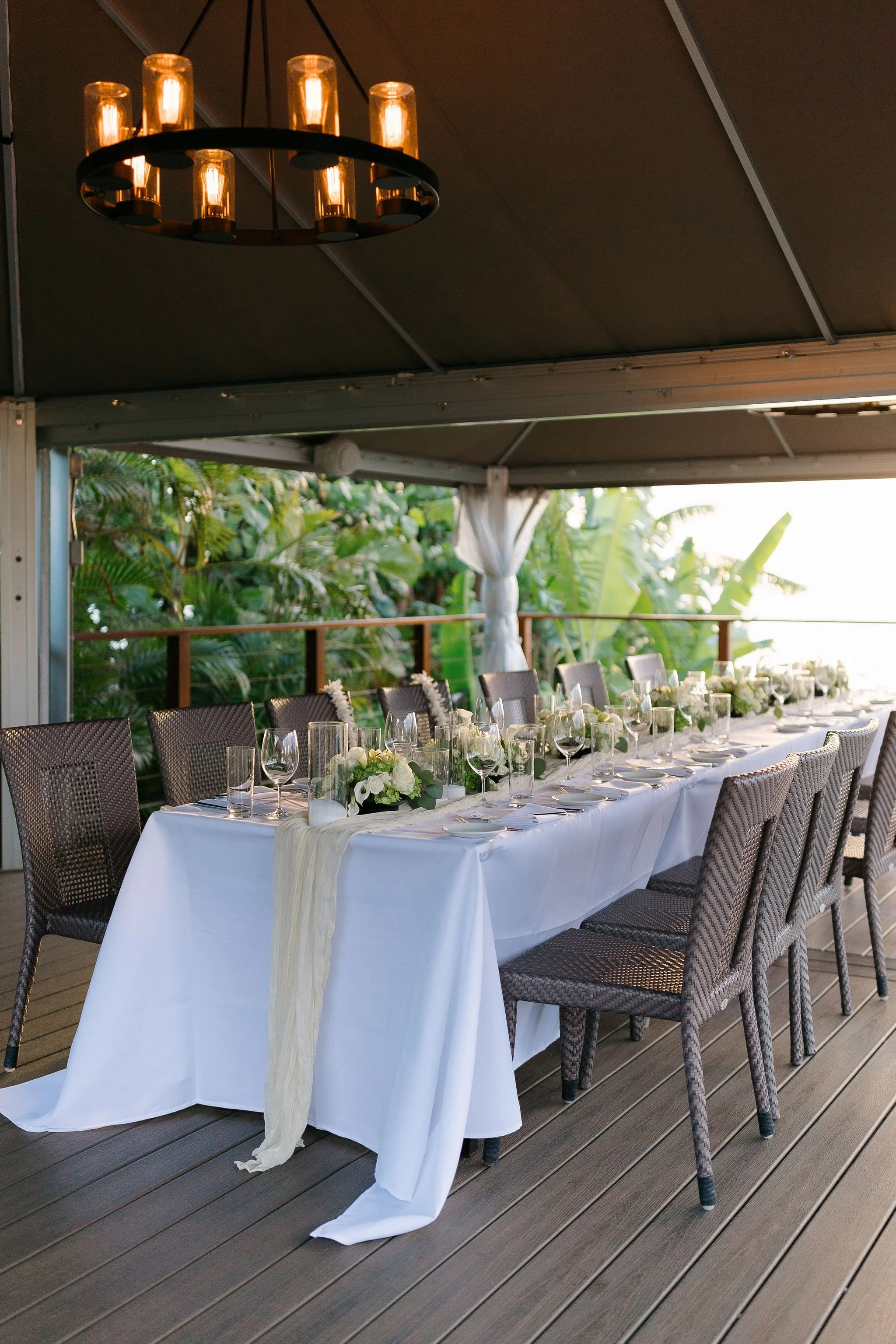 merrimans-kapalua-covered-wedding-reception-table.jpg