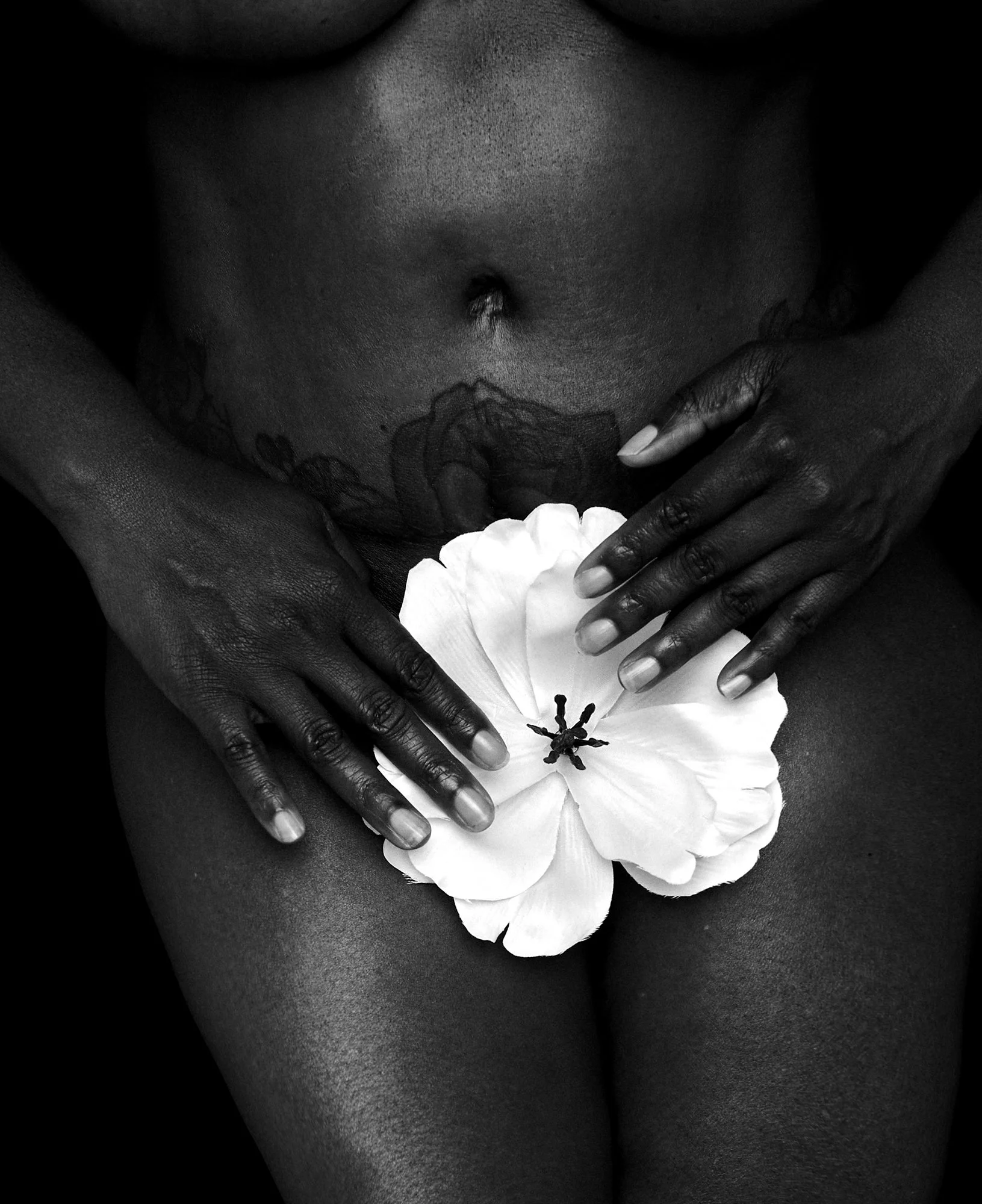 Sabrina & Flower10203.jpeg