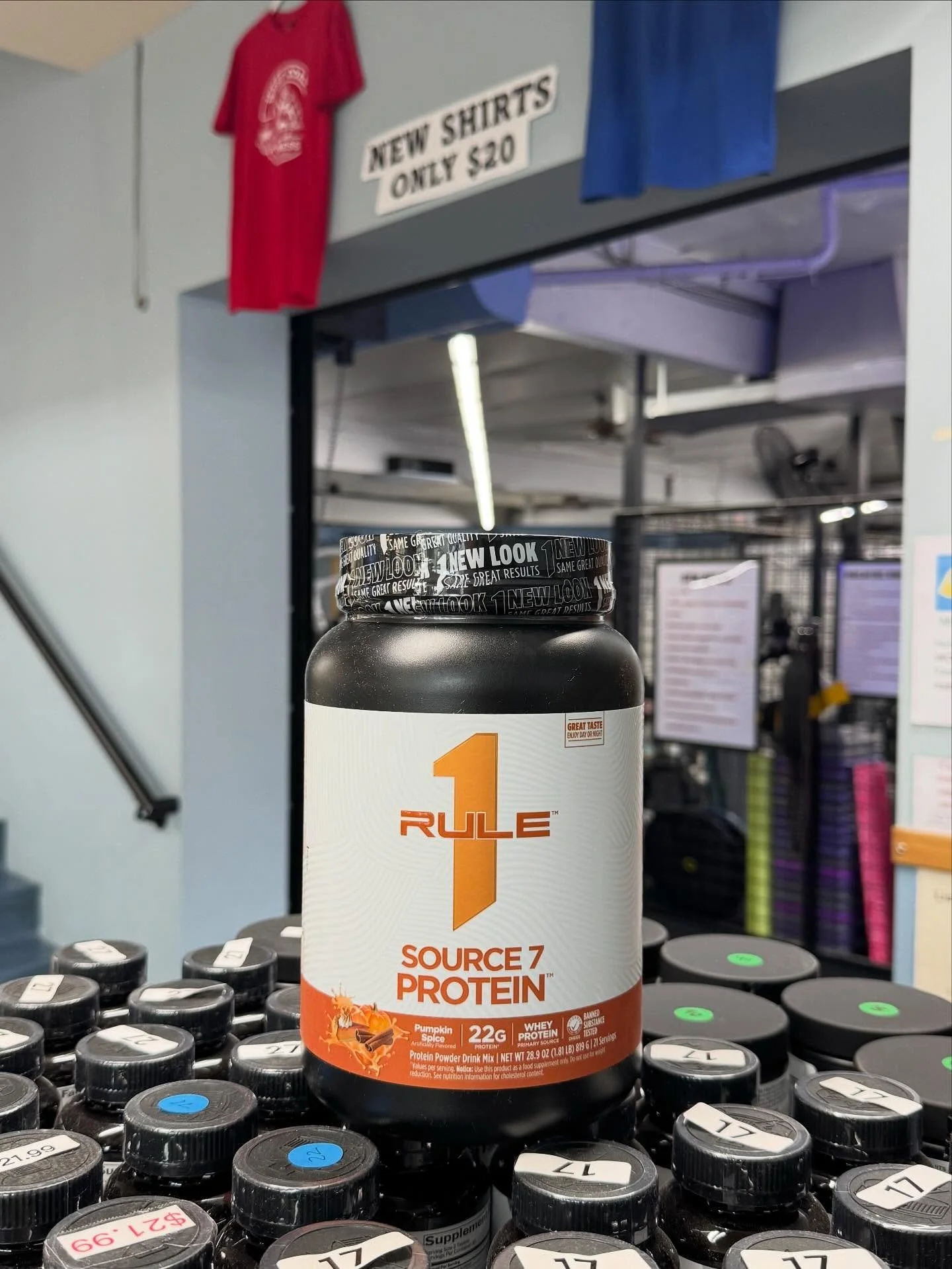 It&rsquo;s that time of year! Get your Uggs on and come grab some pumpkin spice protein powder
#protein #gymgoals @ruleoneproteins