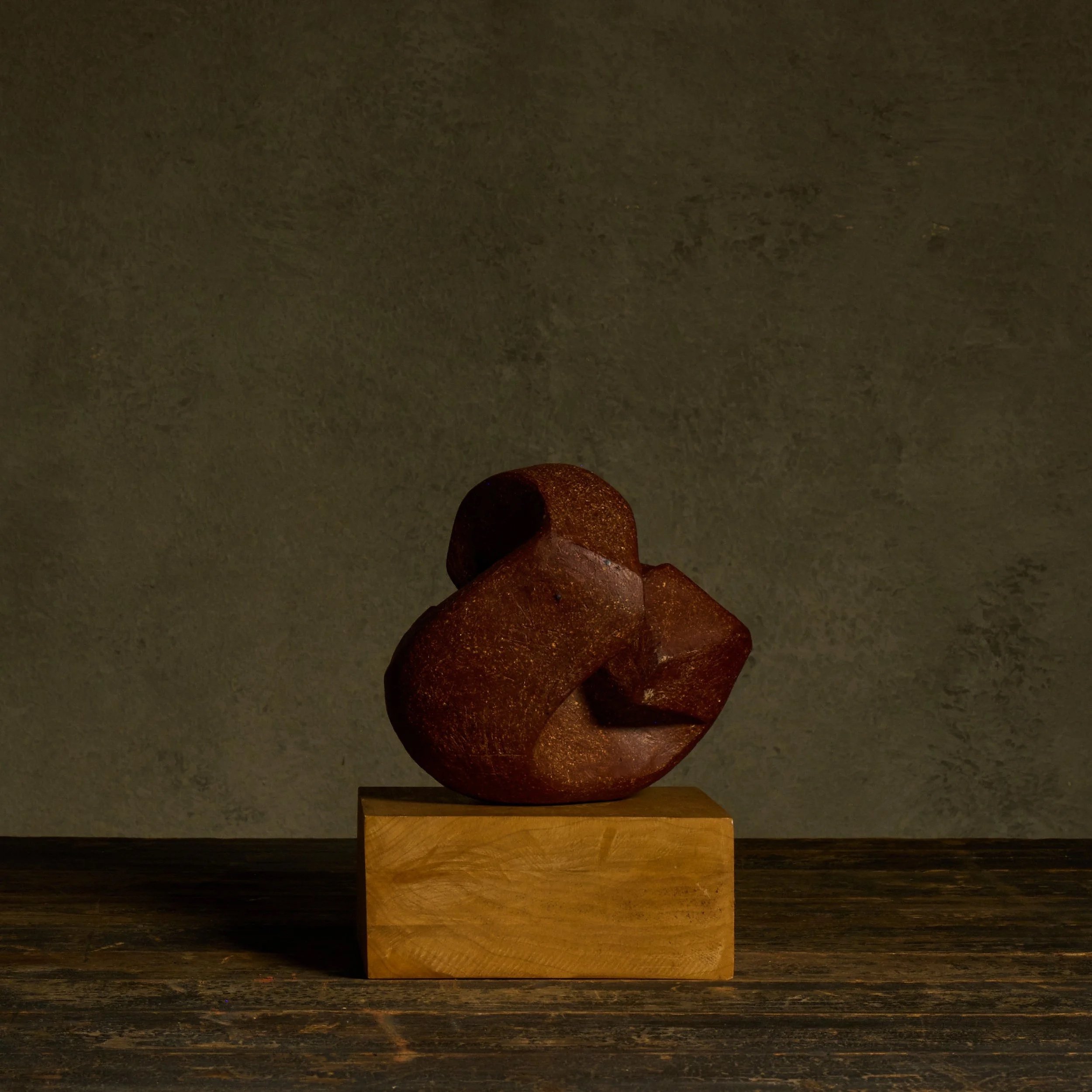1062_D01_S15_0101_Stoneware_Sculpture.jpg