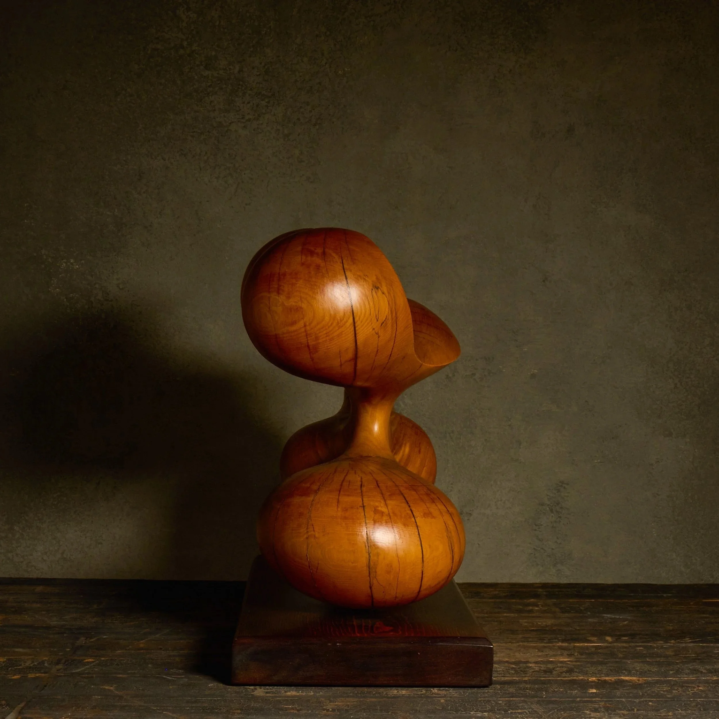 1062_D01_S05_0041_Large_Wood_Sculpture.jpg