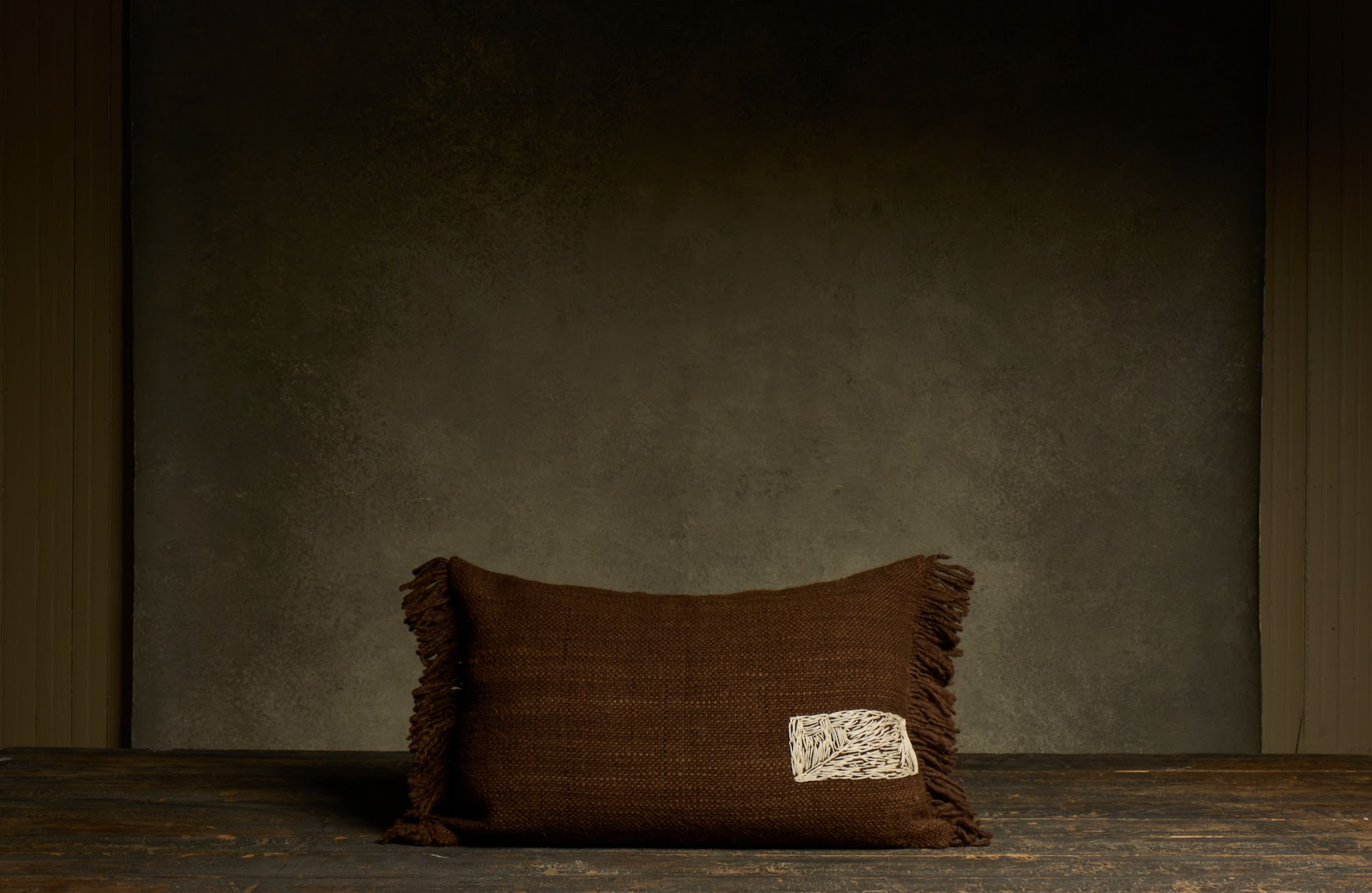 Makun Linen Pillow — Brown/White Stitch