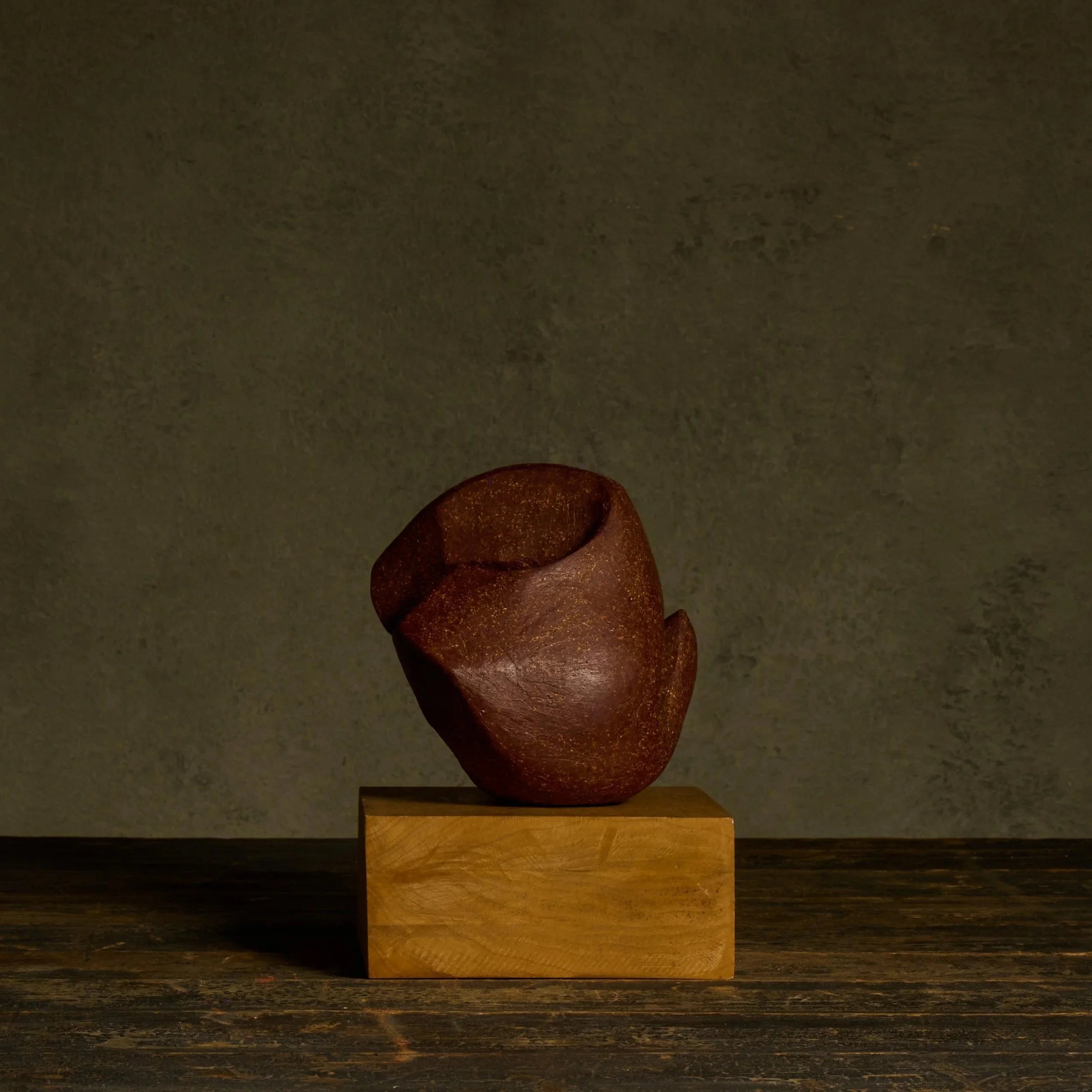 1062_D01_S15_0098_Stoneware_Sculpture.jpg