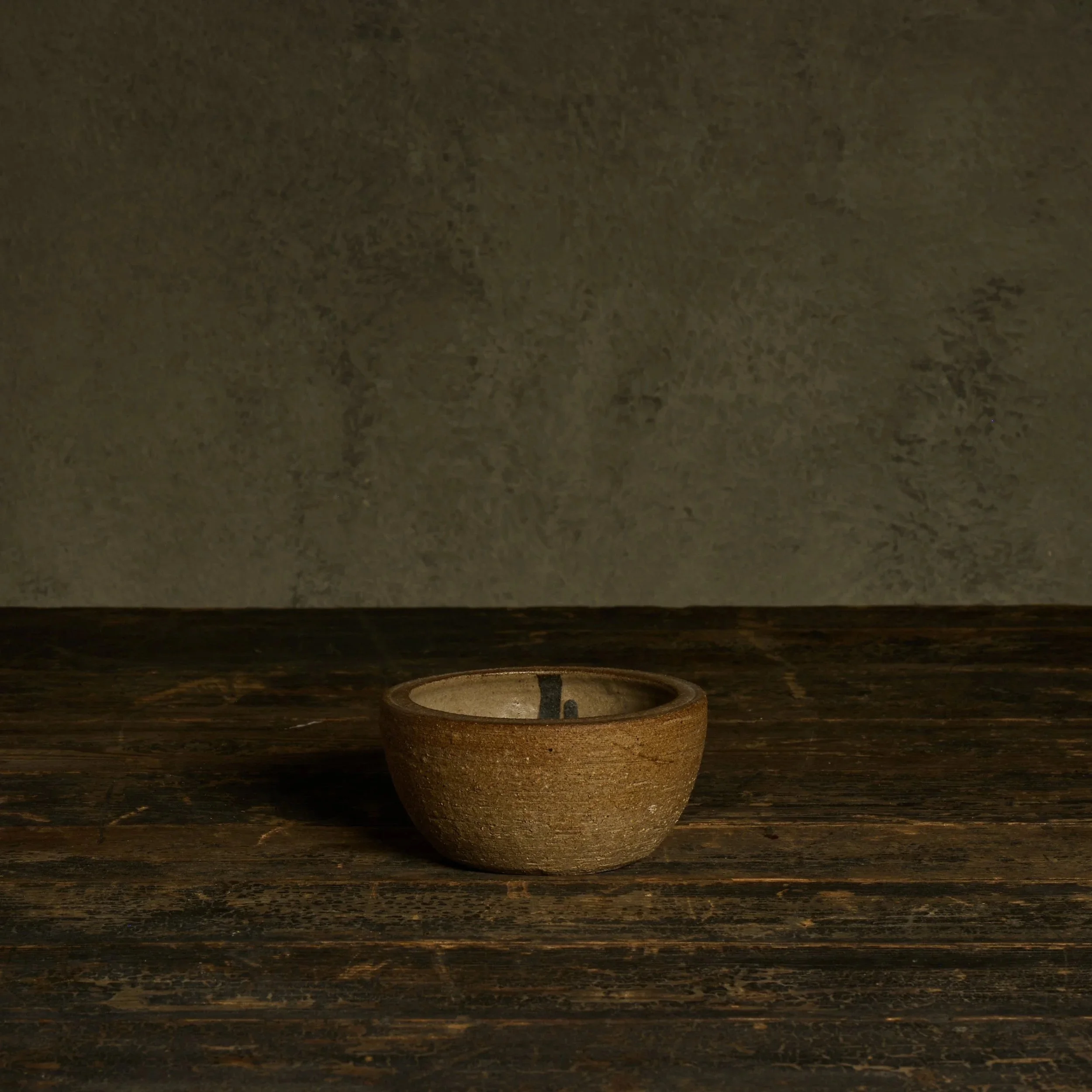 1062_D02_S37_0542_Danish_Studio_Pottery_Bowl.jpg
