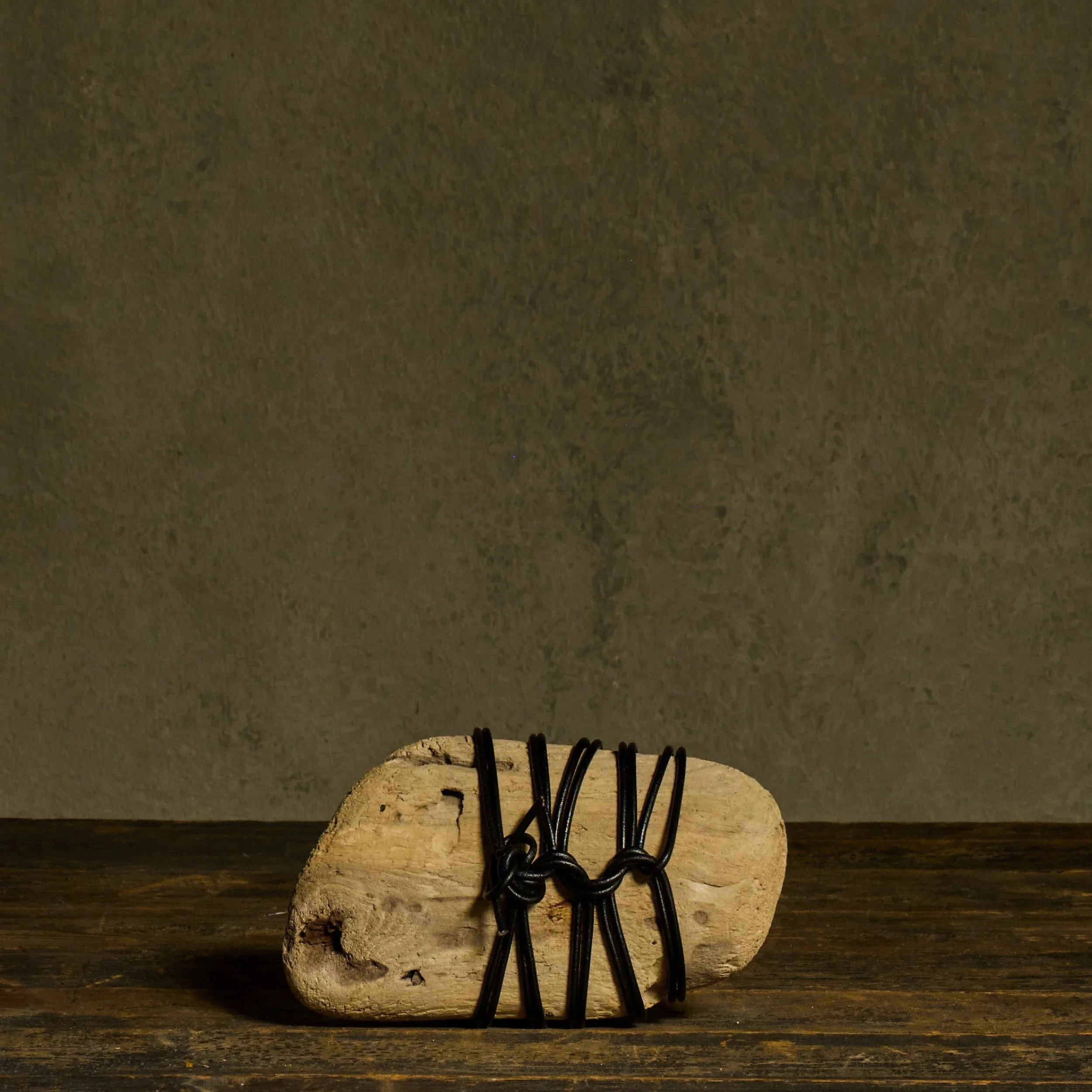 1062_D01_S34_0179_Driftwood_1.jpg