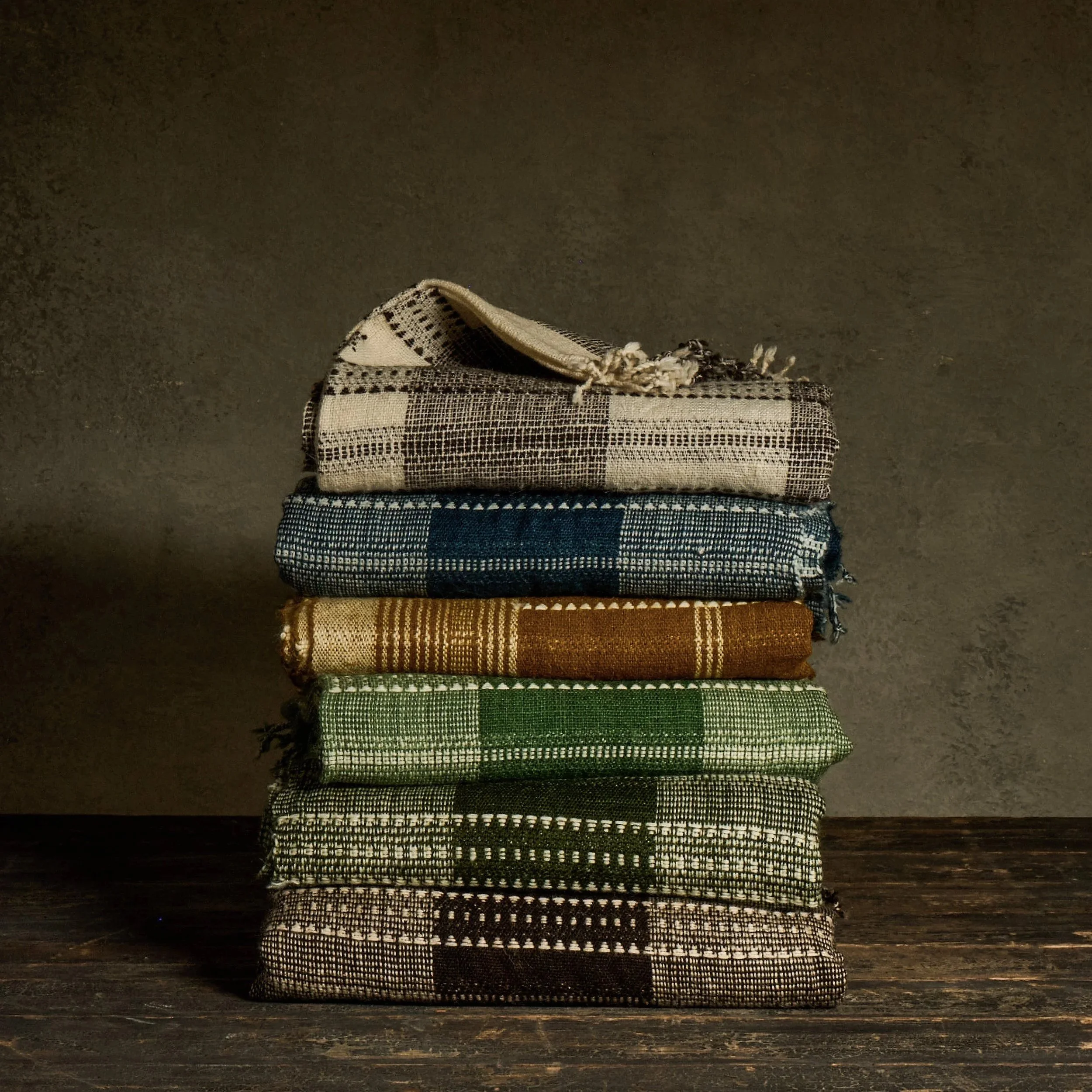1062_D02_S08_0392_Wool_Handmade_Throw.jpg