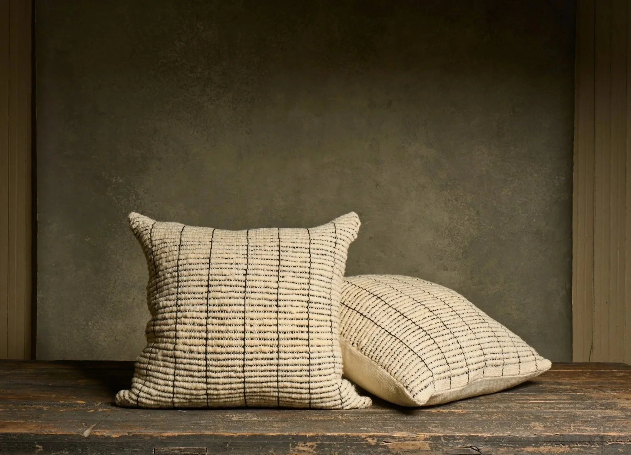 Makun Pillow Texturized White/Black