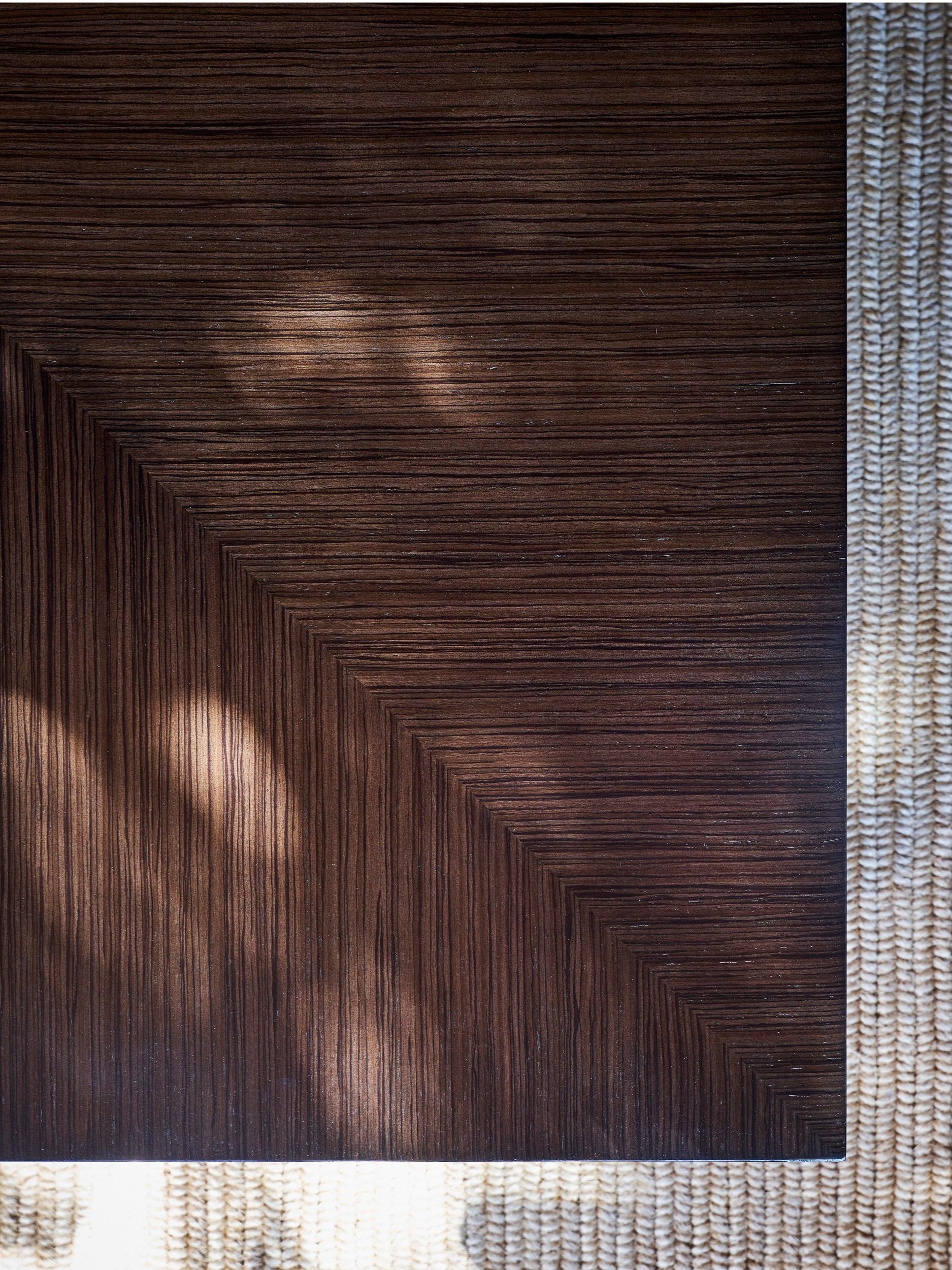 Liliana+Coffee+Table_Alfredo+Paredes+Studio_lifestyle+photo_top+grain+detail.jpg