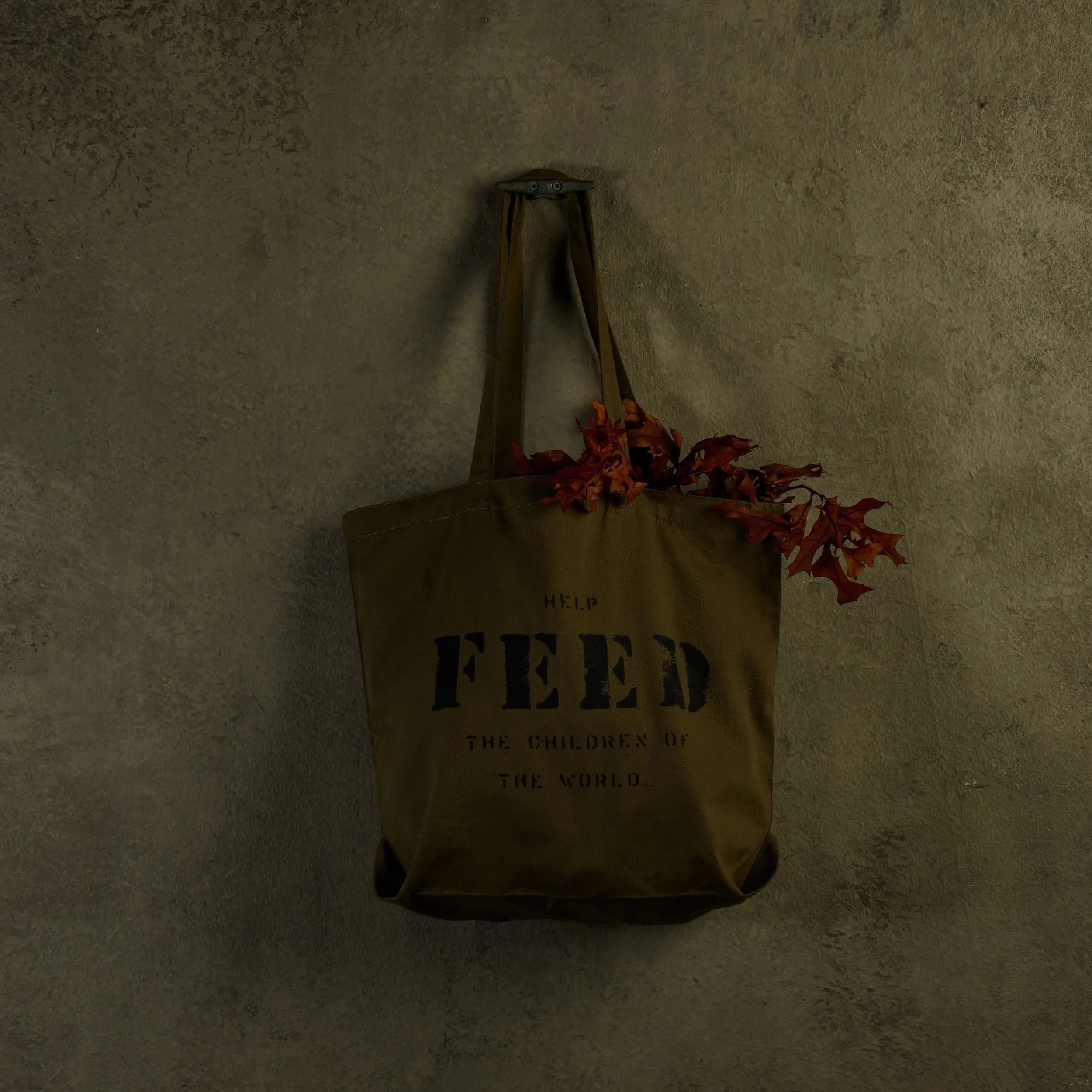1062_D02_S33_0521_Feed_Bag.jpg