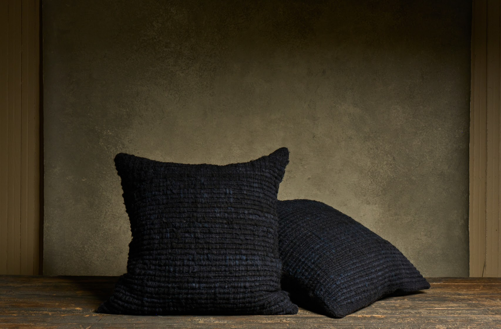 Makun Textured Pillow — Black