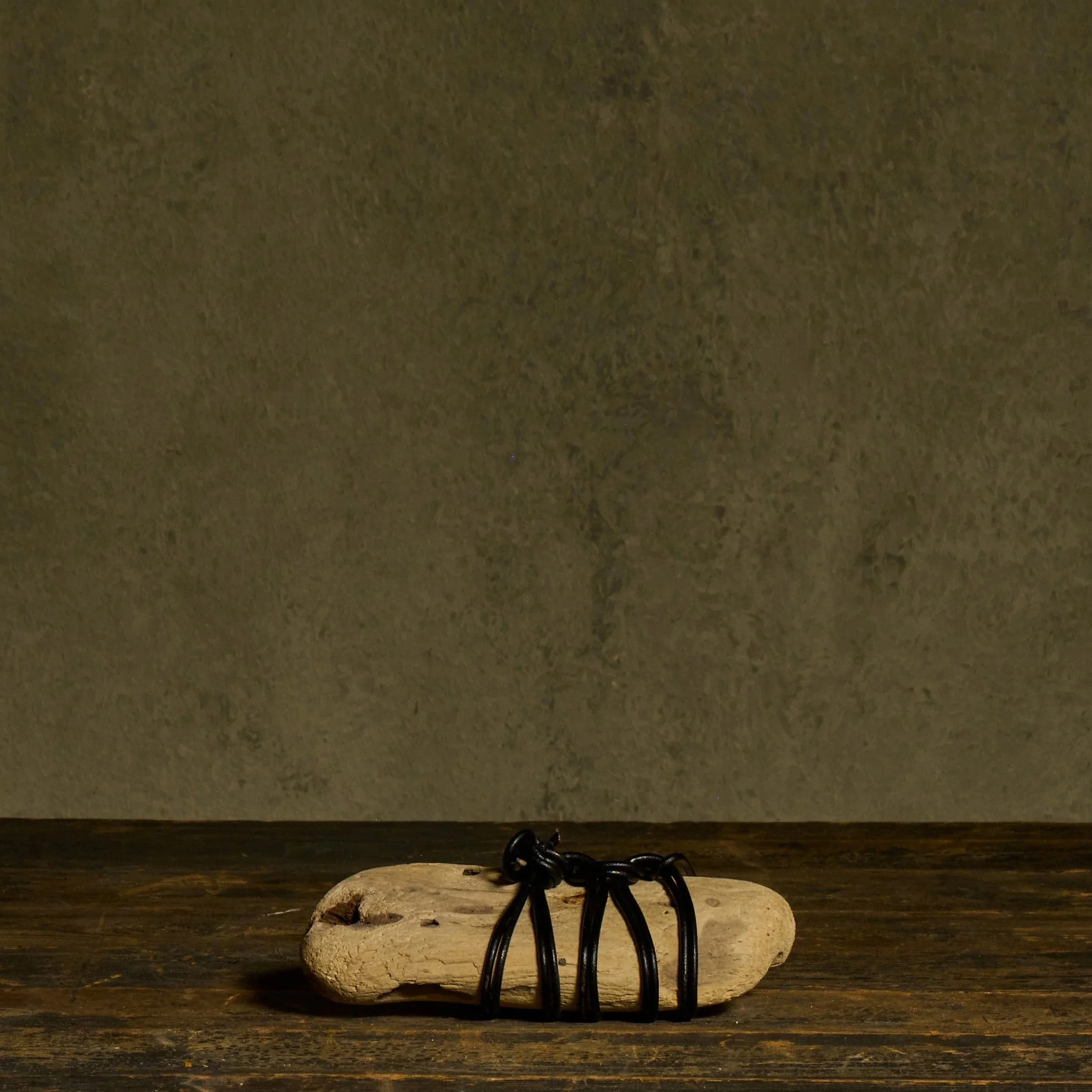 1062_D01_S34_0180_Driftwood_1.jpg
