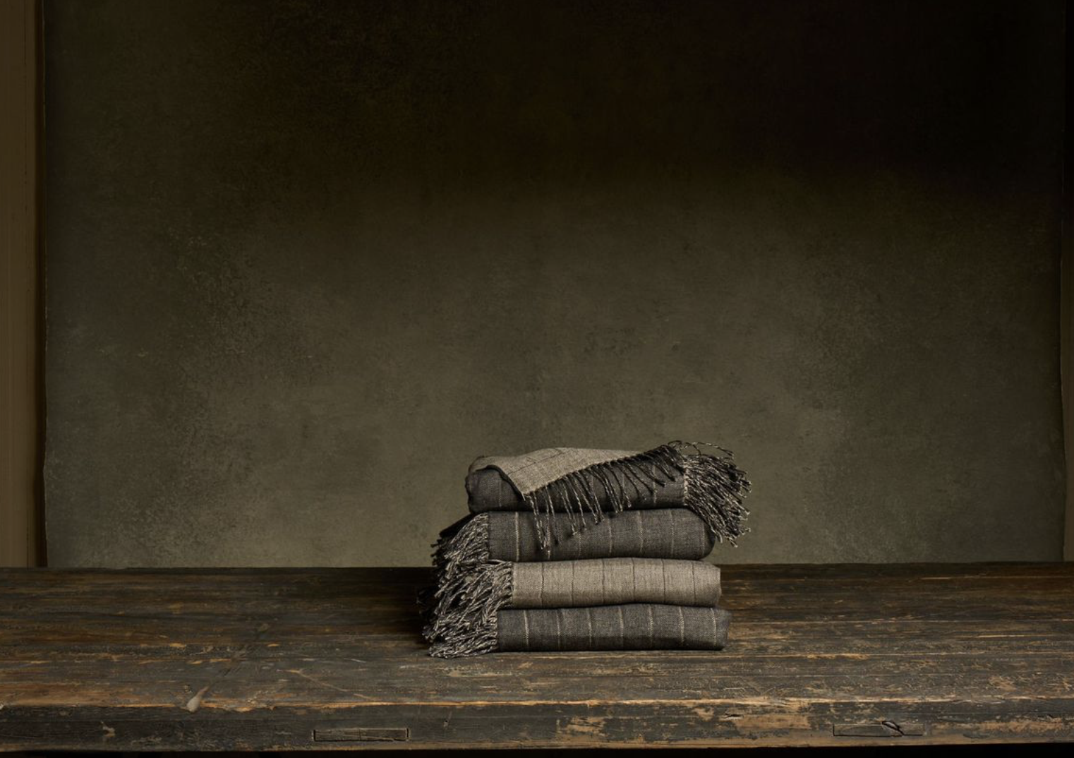 Lambswool/linen Ledge Natural Throw