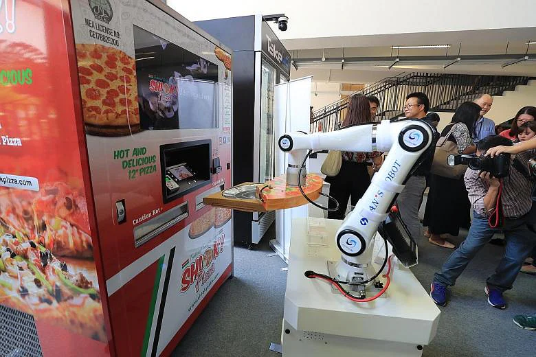 PizzaAssistantRobot.png