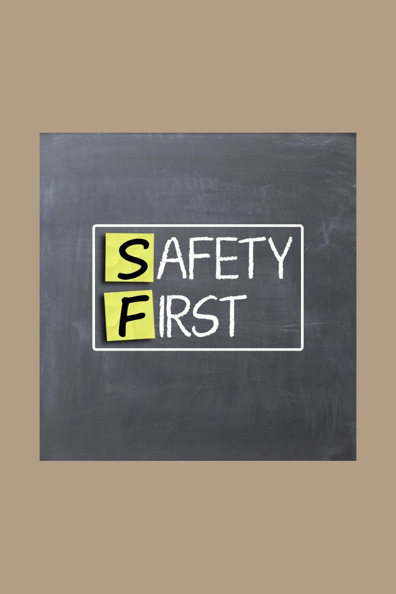 Stay Safe While Traveling