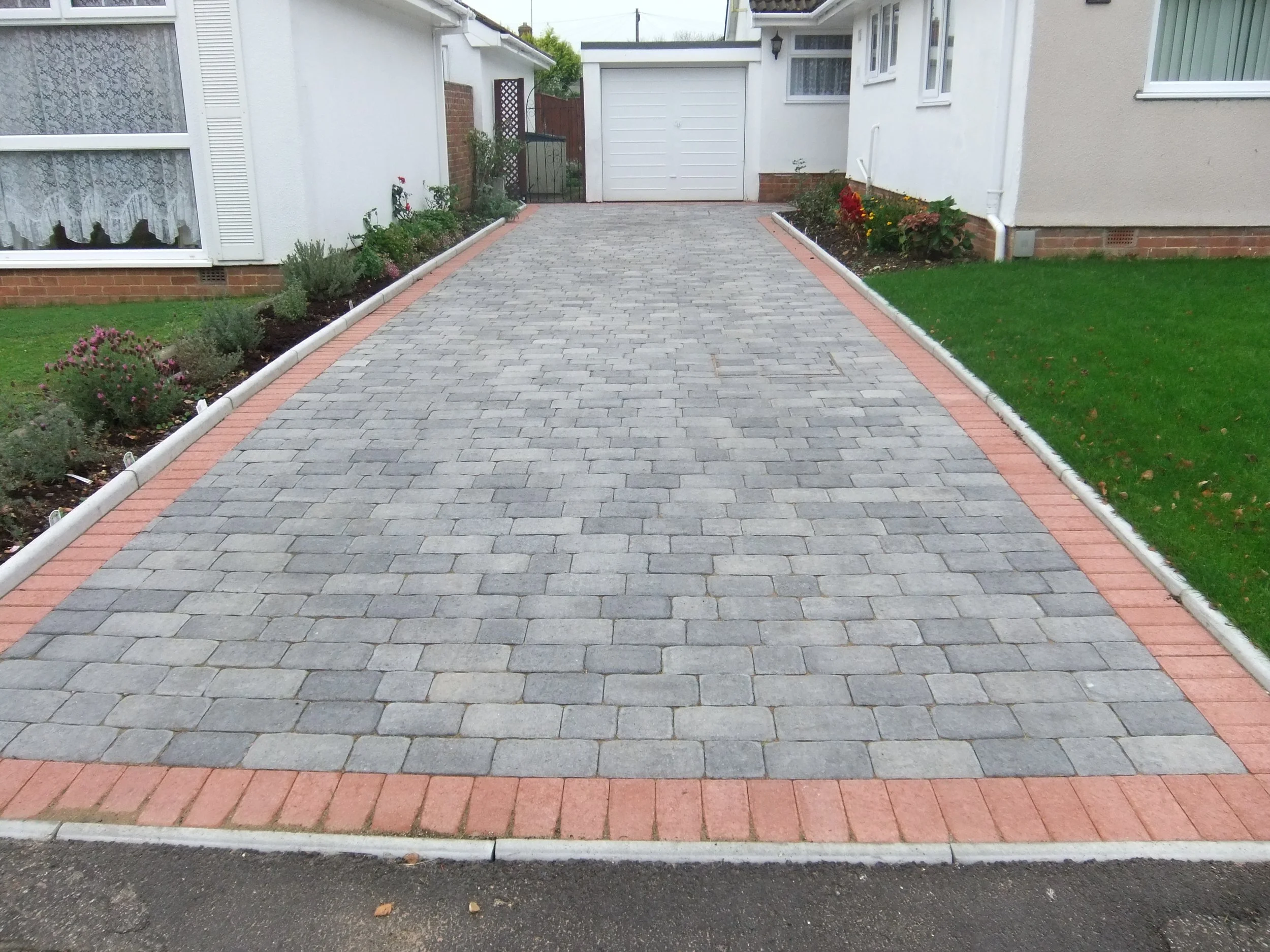 Driveway004.JPG