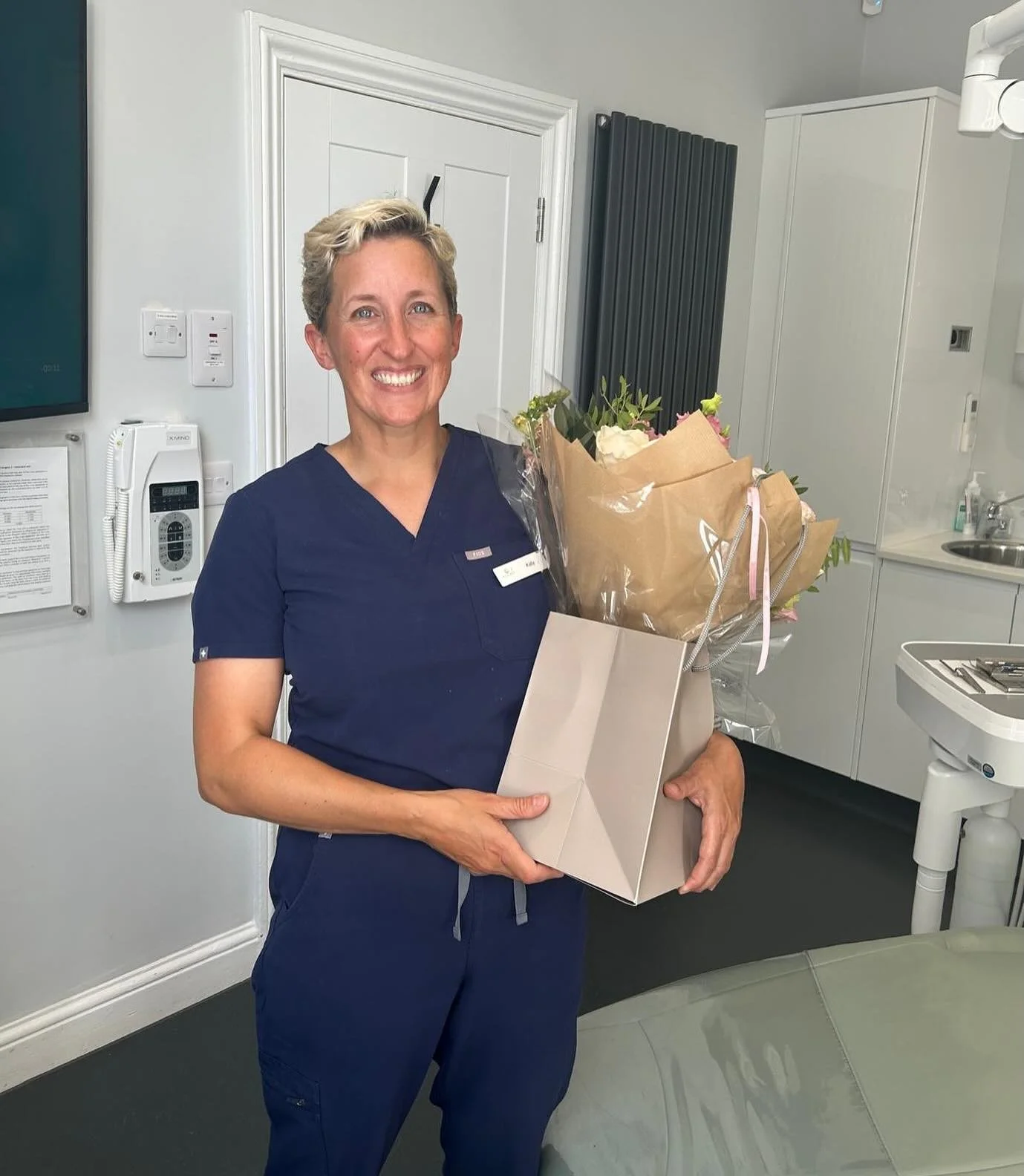 Feeling the love! Thank you to our lovely patient for the beautiful flowers 💐

We hope you are enjoying your new smile 🌟

#dentalsmiles #dentalsmilesflagstaff #dentalsmilesessex #flagstaffcolchester #colchesterdentist #dedicatednervouspatients #nat