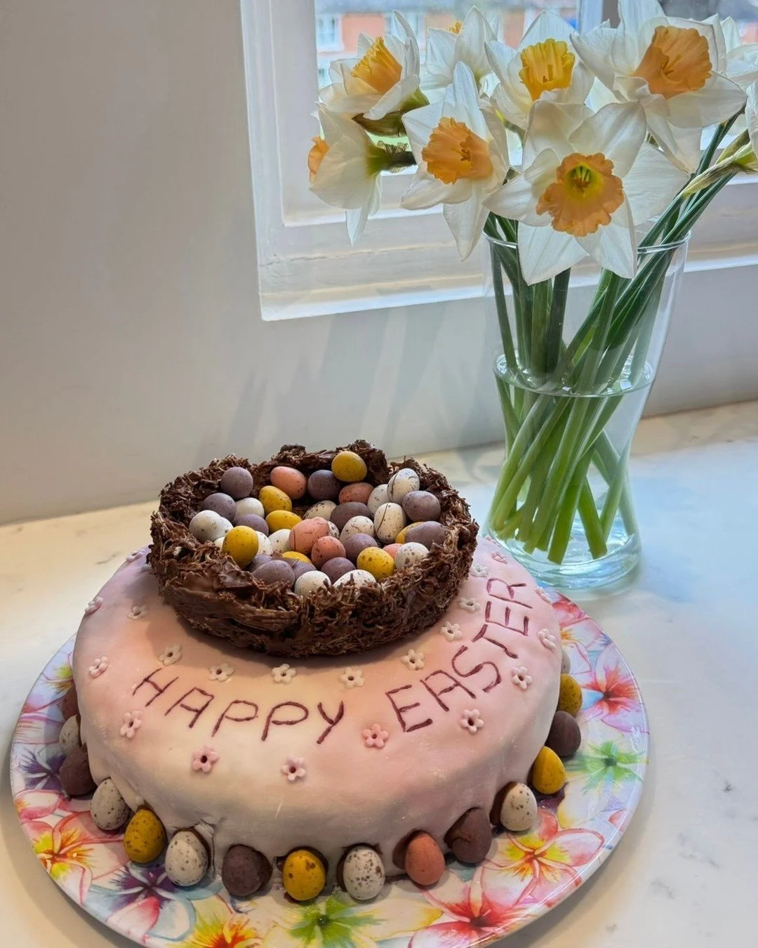 We hope everyone had a lovely Easter weekend! 🐣🌼

Thank you to our lovely patient for baking this amazing Easter cake for us! 

We are so lucky to have such amazing patients 💛

#dentistcolchester #essexdentist #nervouspatient #patientcare #dentist