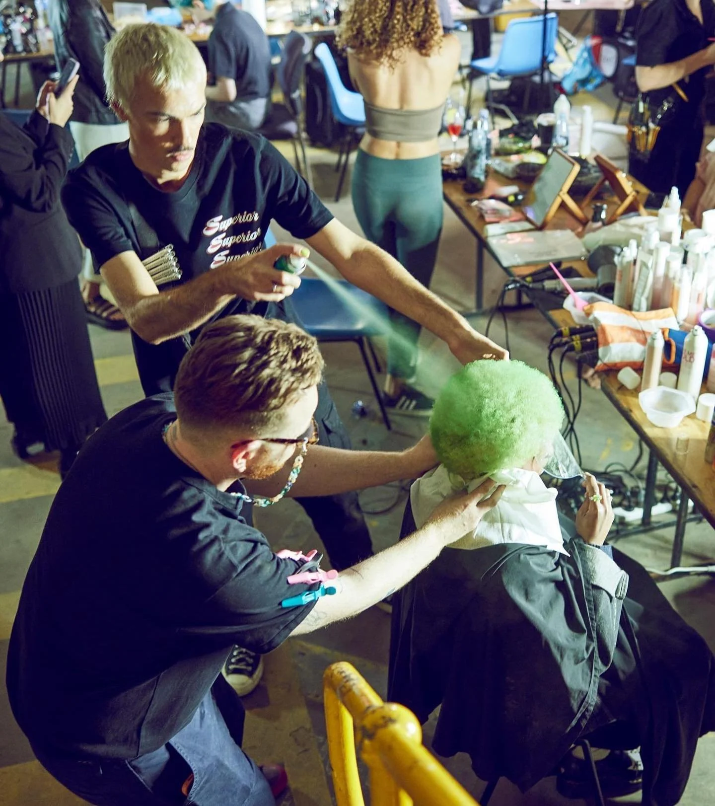 BACKSTAGE MOMENT AT @imakestagram TRASH N TREASURE PLANET PROM 🪐☄️🛸👽

shot by @jayzoophotography