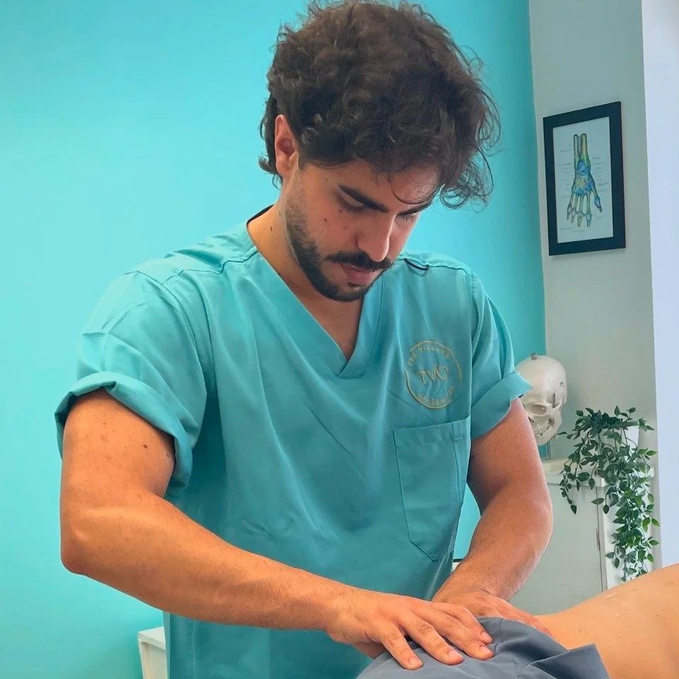 Joao has availability this week to help with all your structural and osteopathic needs.

Whether you are struggling with a sports injury, headaches, sciatic pain or you just generally experience regular aches and pains - Joao is the man to help!

Som
