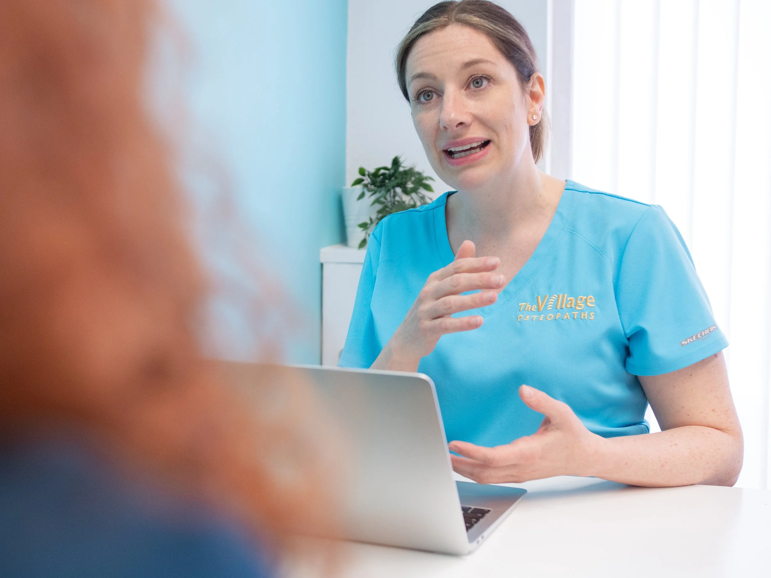 Collette Bourke explaining The Perrin Technique to a patient