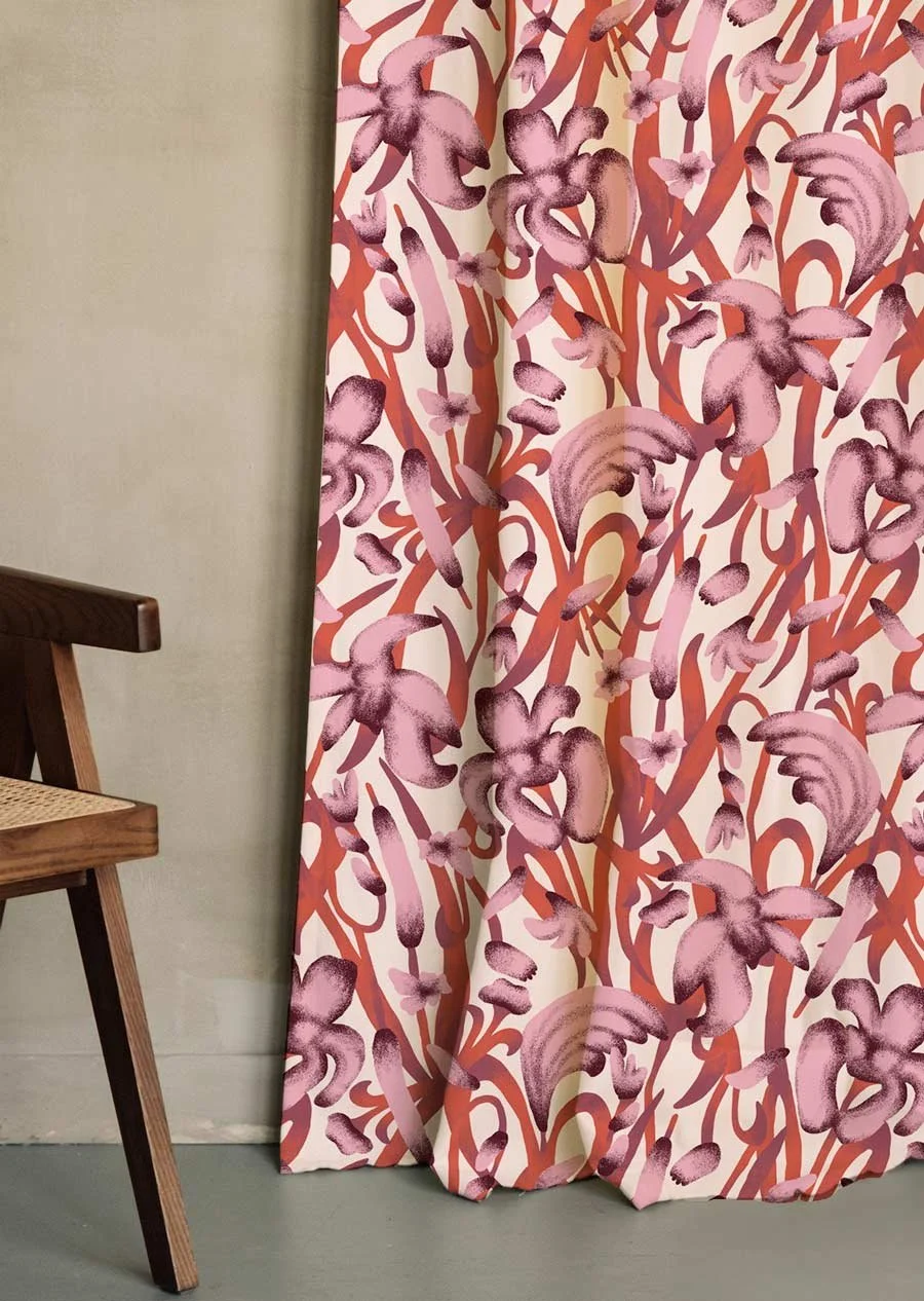 Rantapenkka_pink_curtain_Sanni_Ojala_2025.jpg