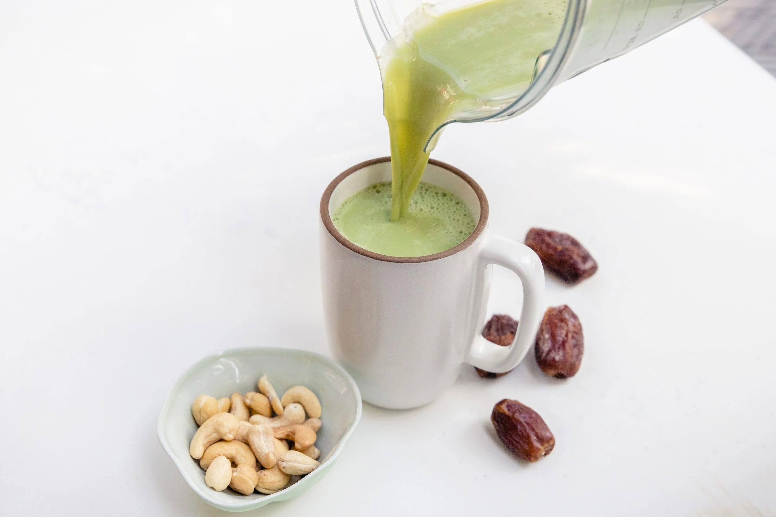 Blended Matcha Latte with Cashews and Dates