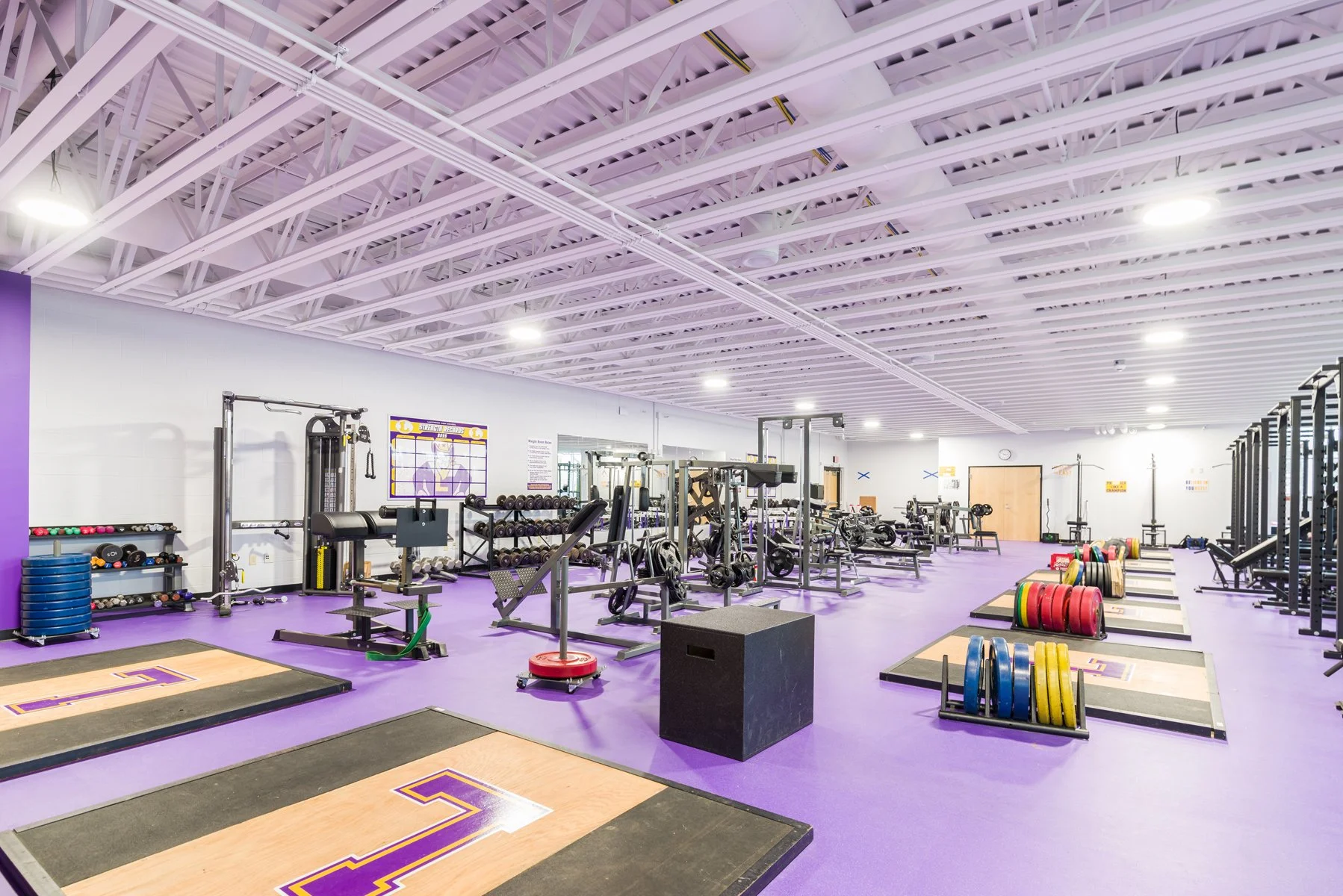 lhs weight room.jpg