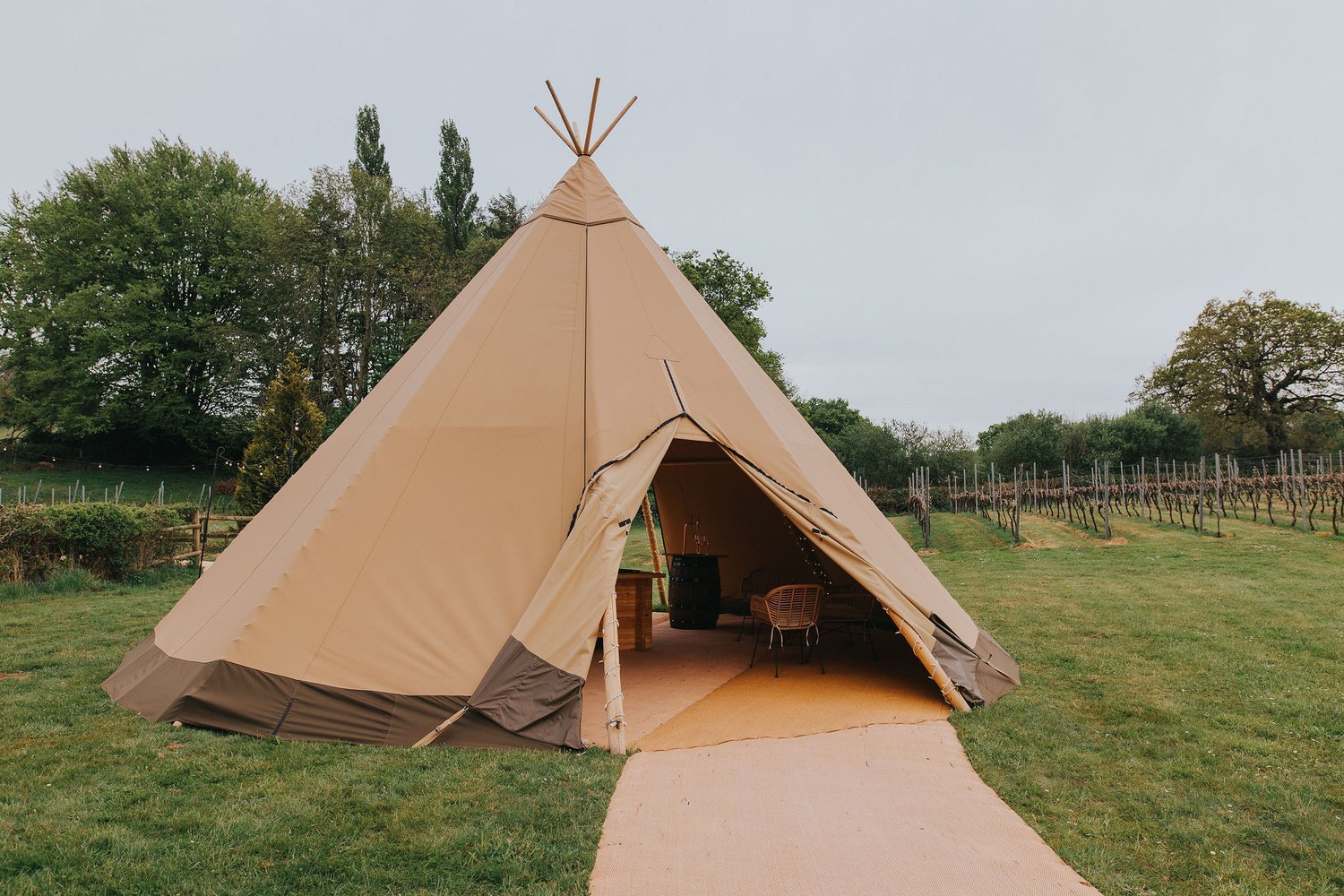 coastal-tents-tipi-teepee-marquee-hire-weddings-dorset-south-west-kung-chill-out-CharlotteRazzell.jpeg